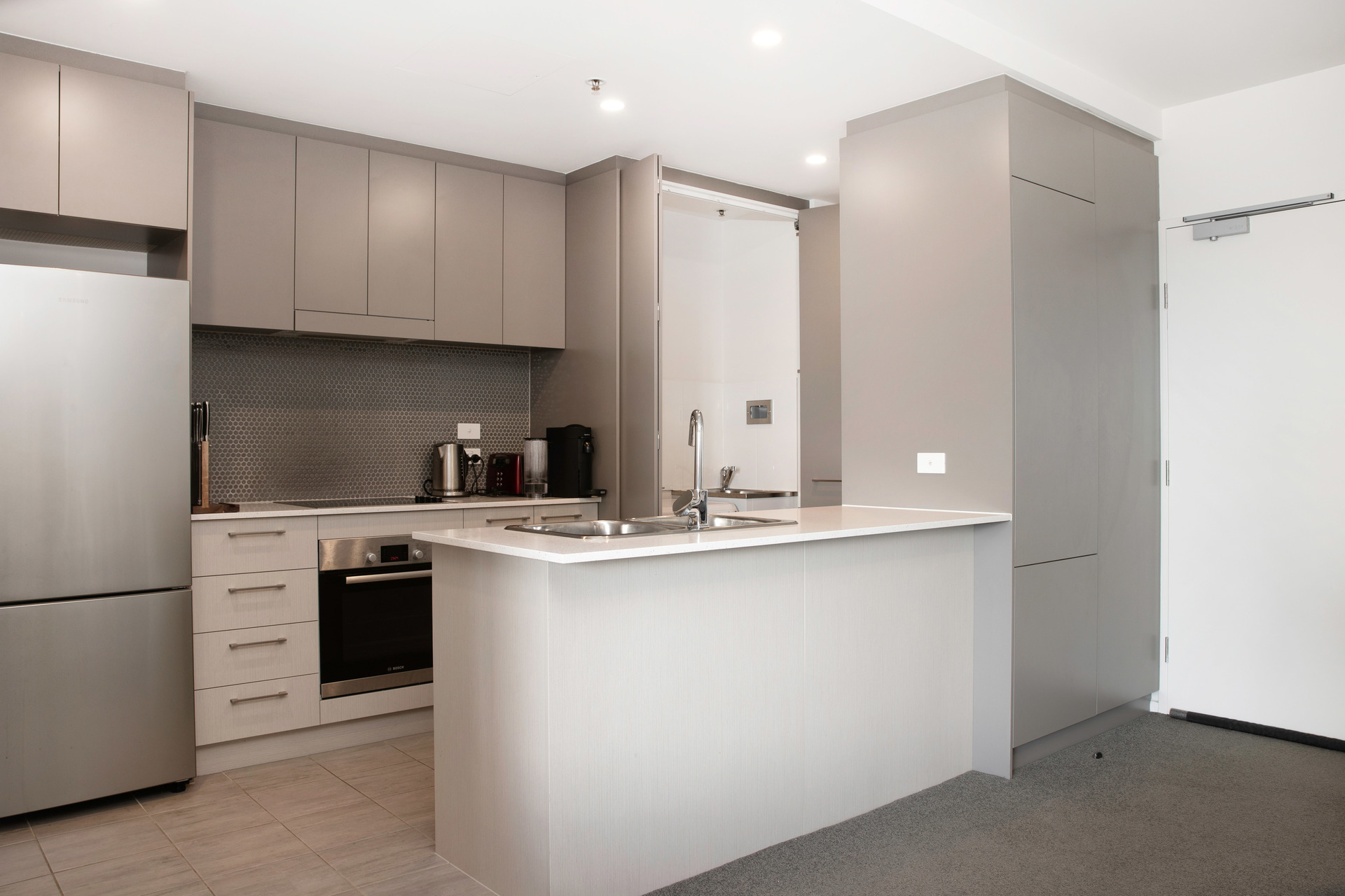 137/7 Irving Street, Phillip ACT 2606, Phillip - Thumbnail 2
