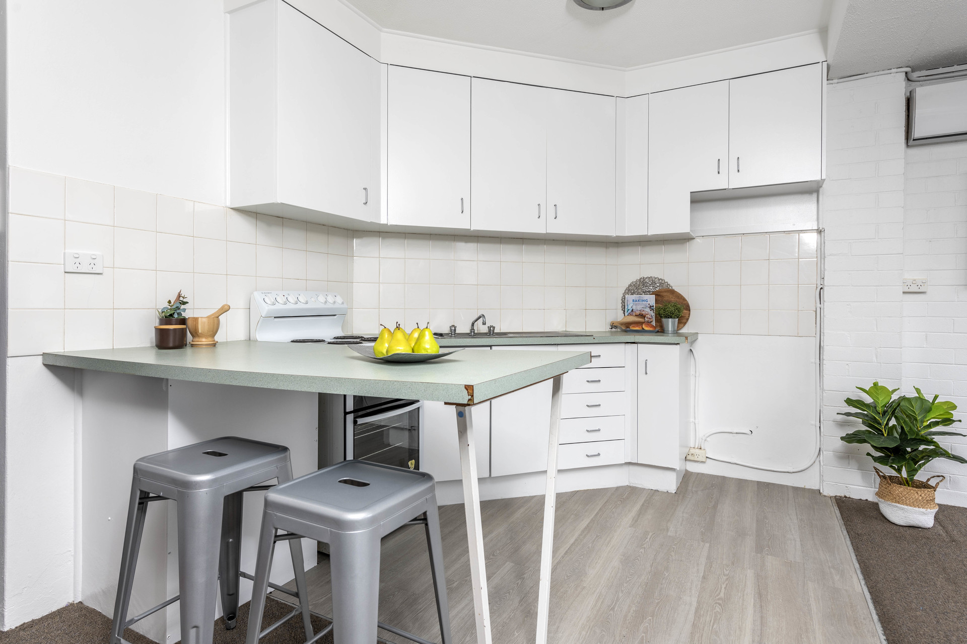 4/6 Wilkins Street, Mawson ACT 2607, Mawson - Thumbnail 2