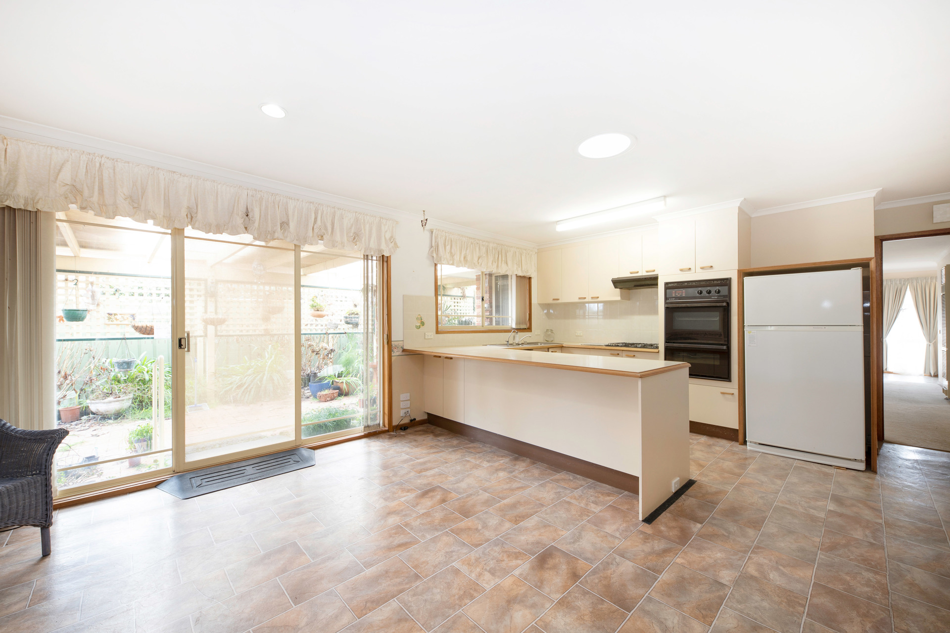 10 Fred Lane Crescent, Gordon ACT 2906, Gordon - Thumbnail 3