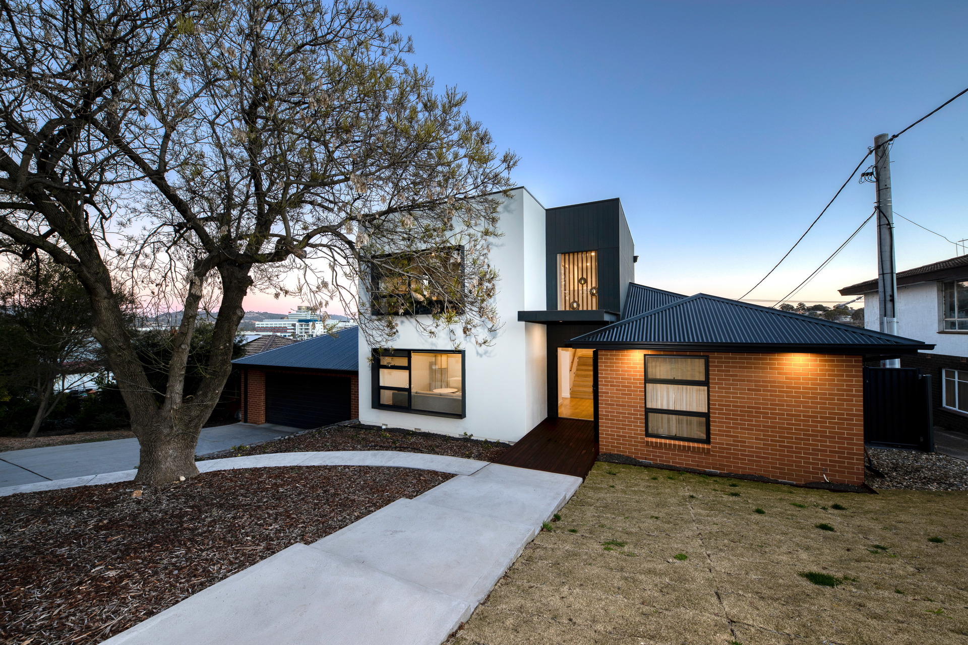 13 Deloraine Street, Lyons ACT 2606, Lyons - Thumbnail 2