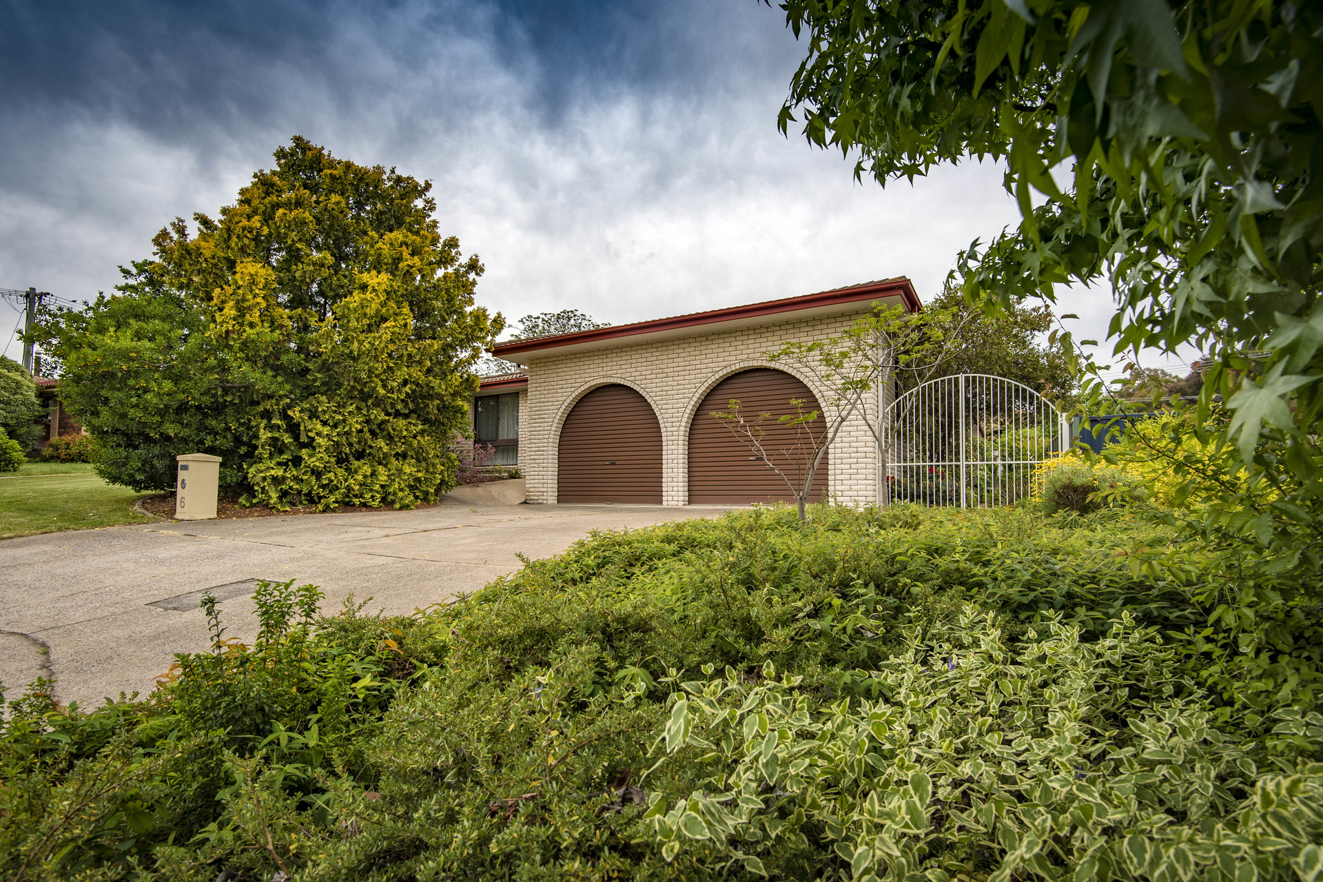 6 Bertram Street, Fadden ACT 2904, Fadden - Thumbnail 2