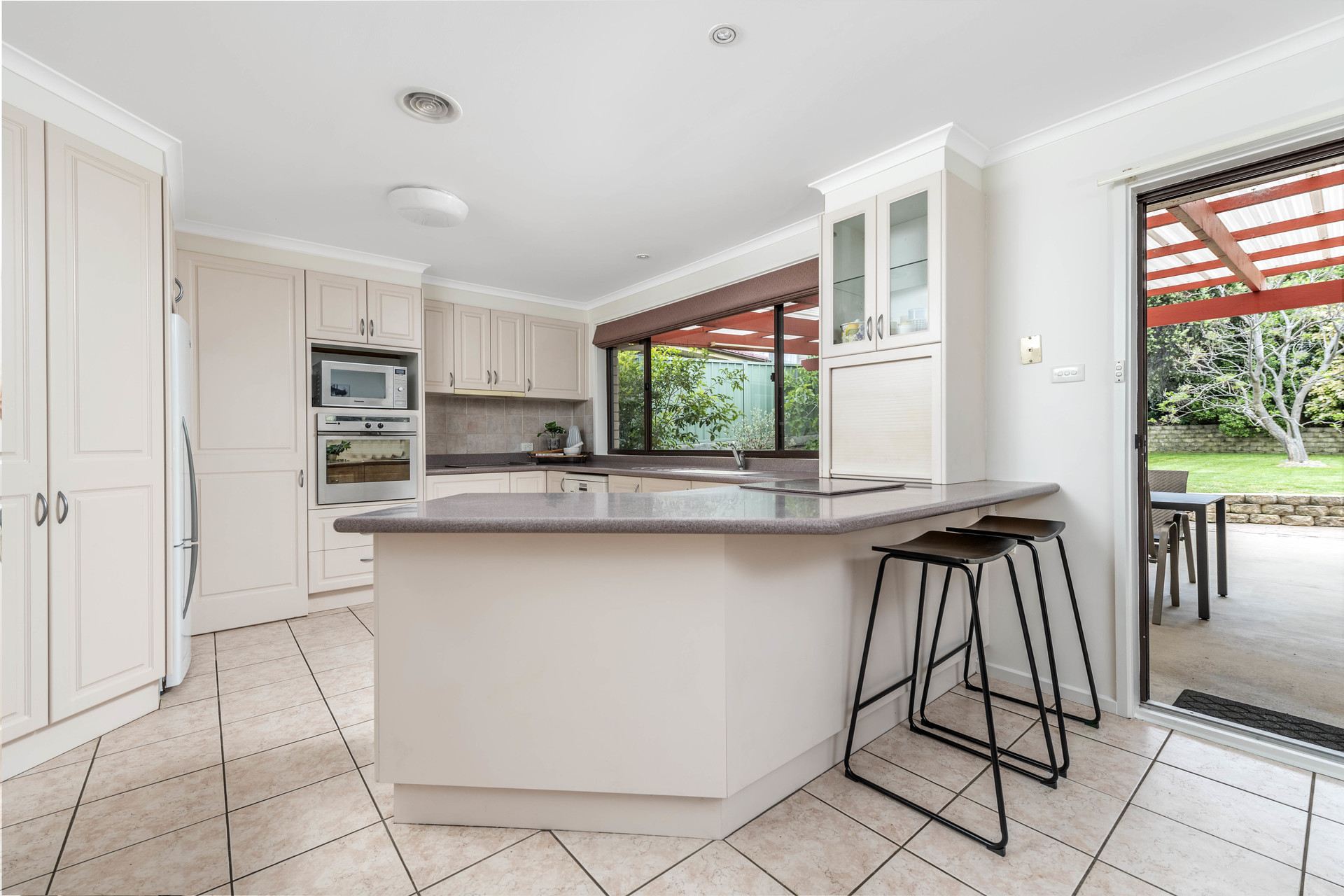 6 Bertram Street, Fadden ACT 2904, Fadden - Thumbnail 3