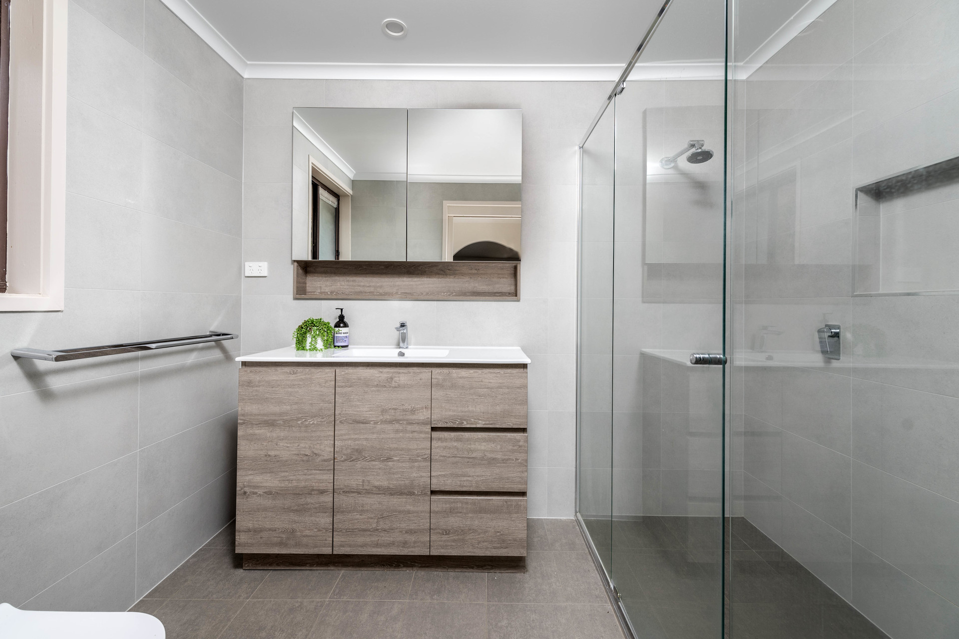 6 Bertram Street, Fadden ACT 2904, Fadden - Thumbnail 8
