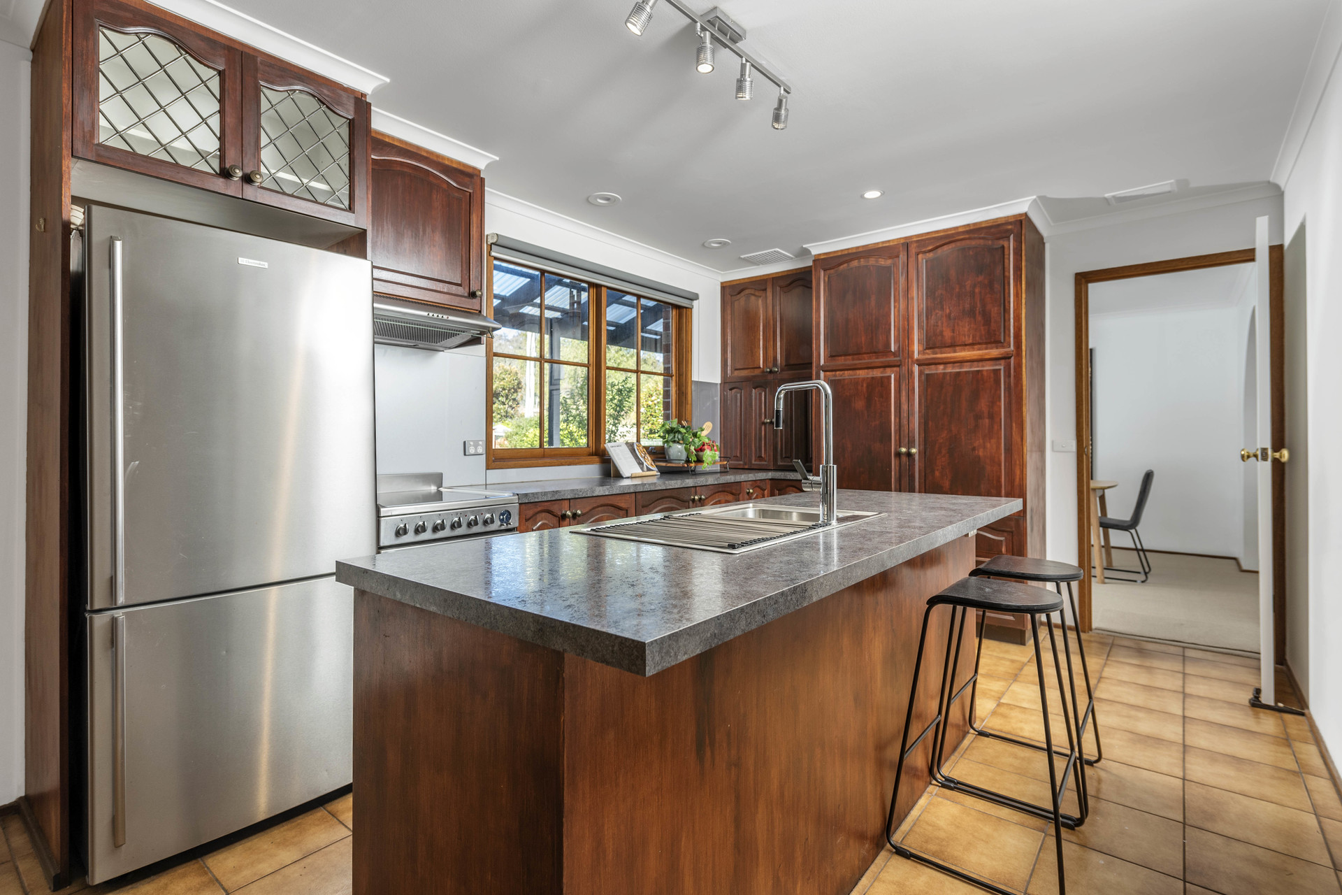 46 Chataway Crescent, Fadden ACT 2904, Fadden - Thumbnail 7