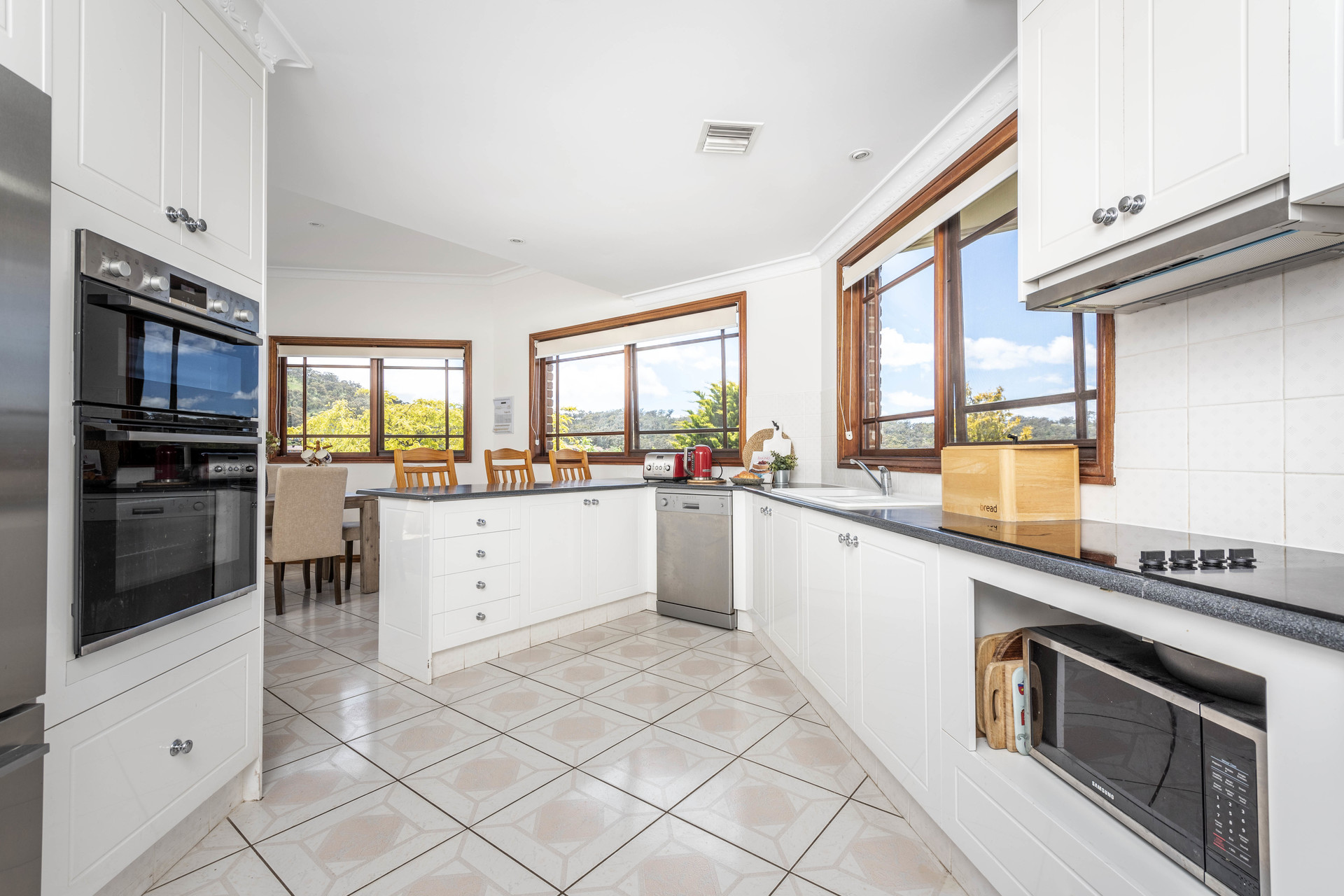 8 Decker Place, Fadden ACT 2904, Fadden - Thumbnail 7