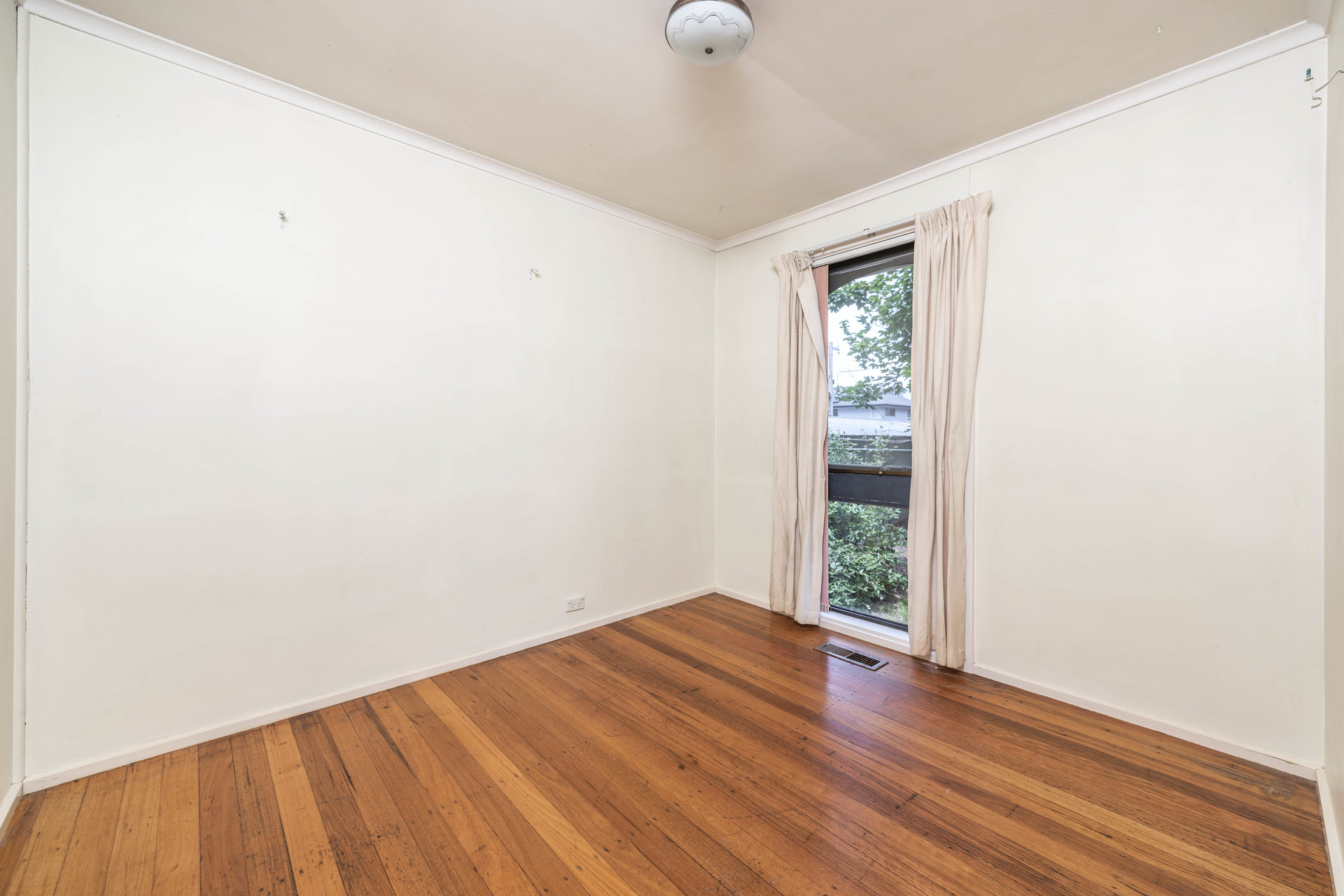 10 Fossey Street, Holder ACT 2611, Holder - Thumbnail 8