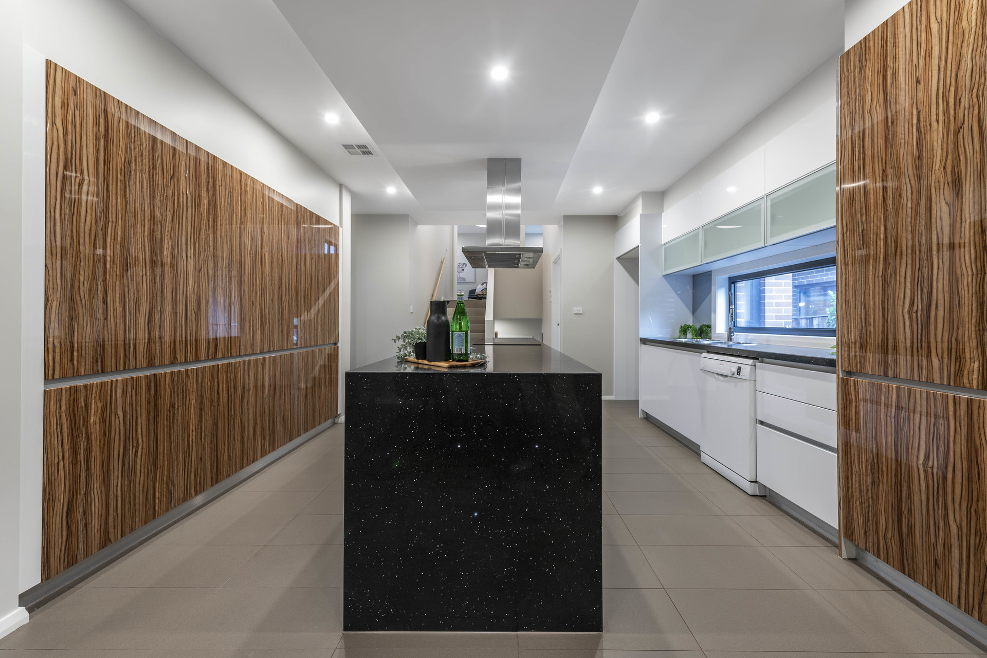33 Narrambla Terrace, Lawson ACT 2617, Lawson - Thumbnail 2
