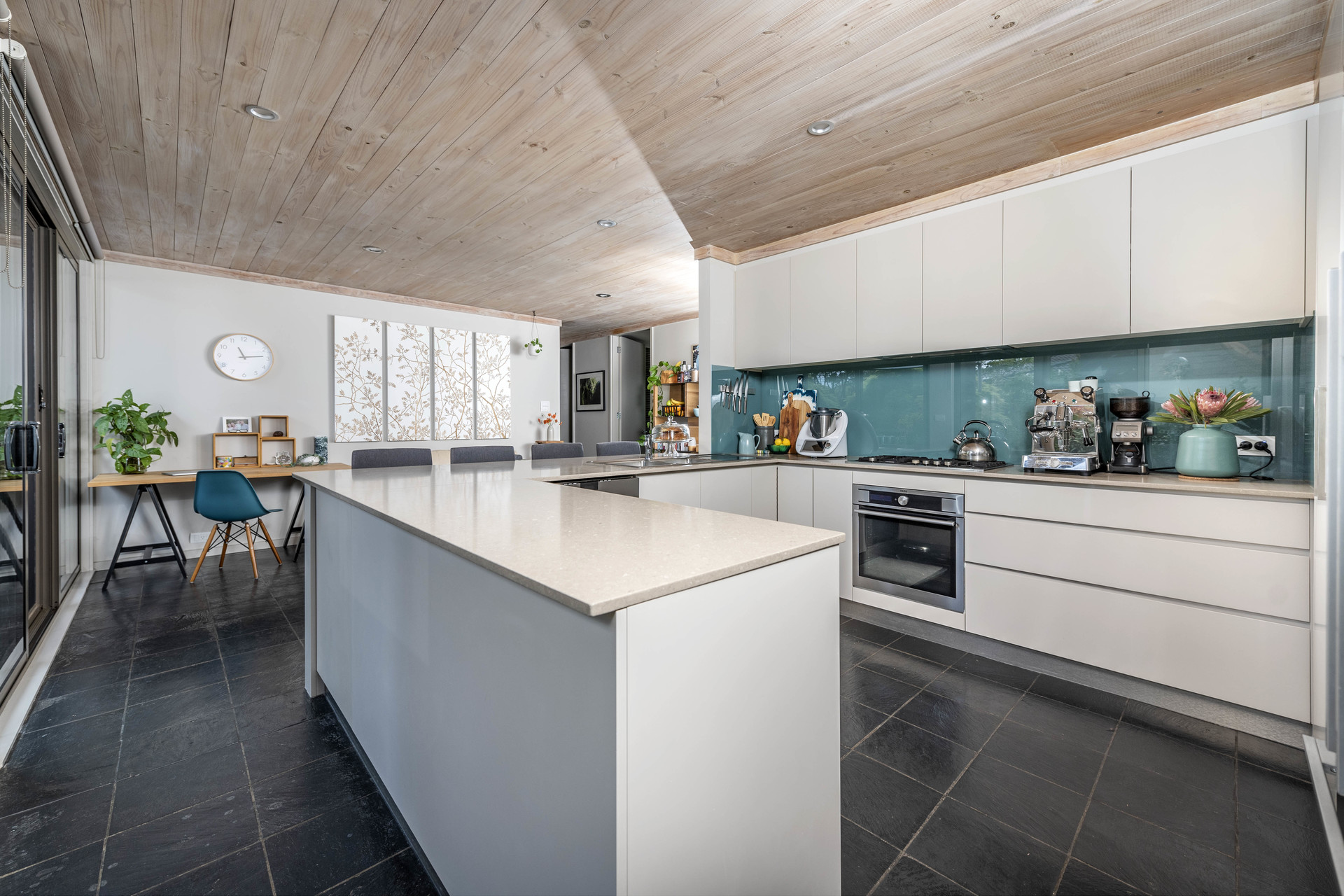 39 Sullivan Crescent, Wanniassa ACT 2903, Wanniassa - Thumbnail 6