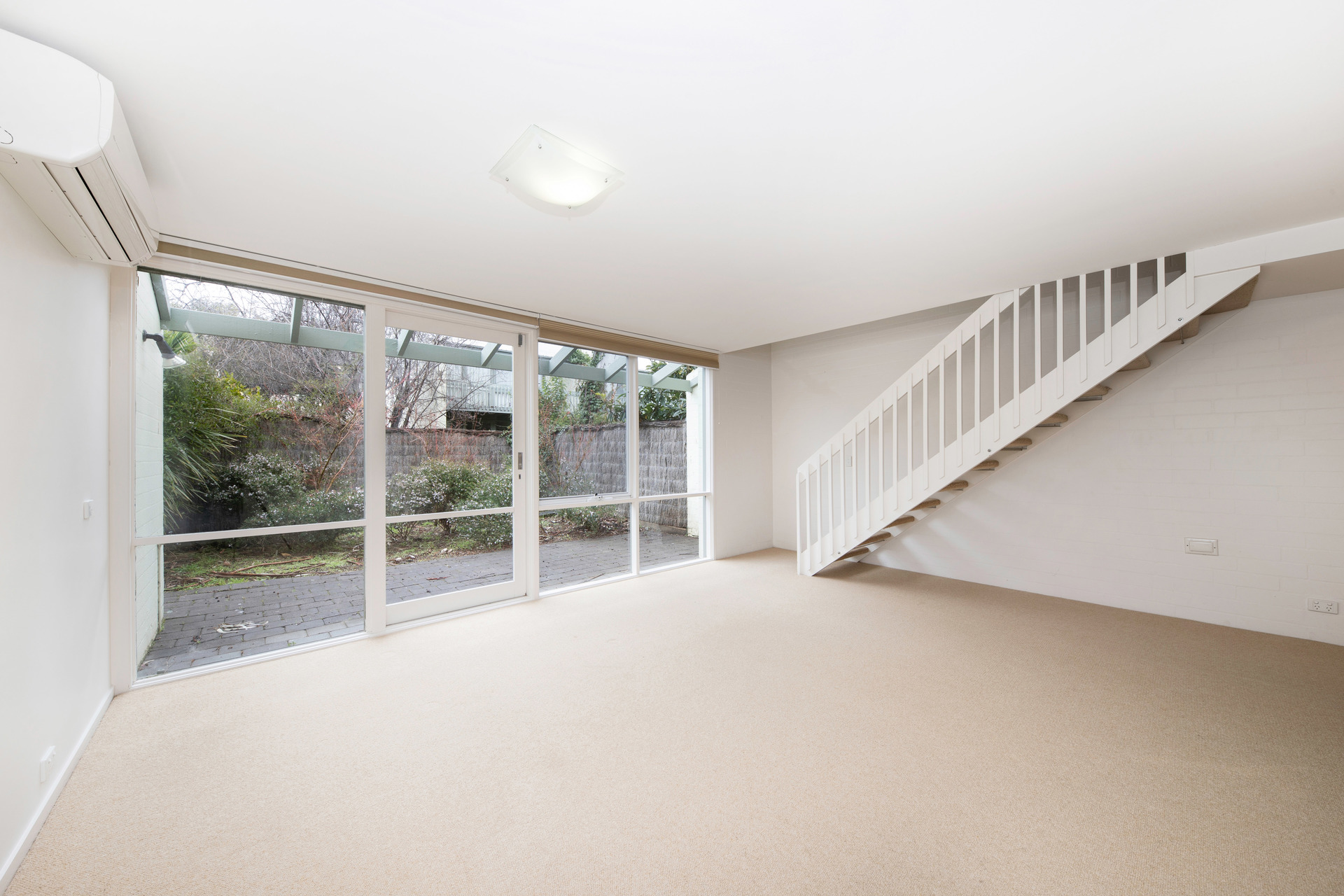 24/26 Marr Street, Pearce ACT 2607, Pearce - Thumbnail 2
