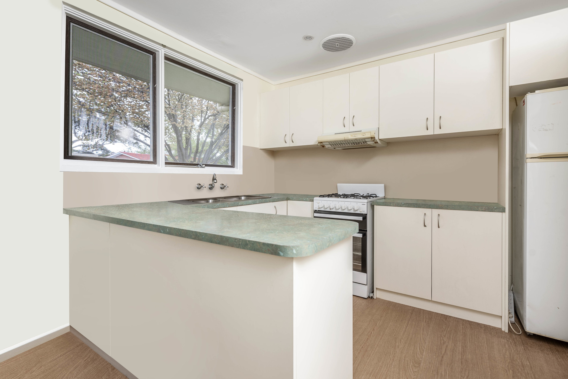 10 Bendigo Street, Fisher ACT 2611, Fisher - Thumbnail 2
