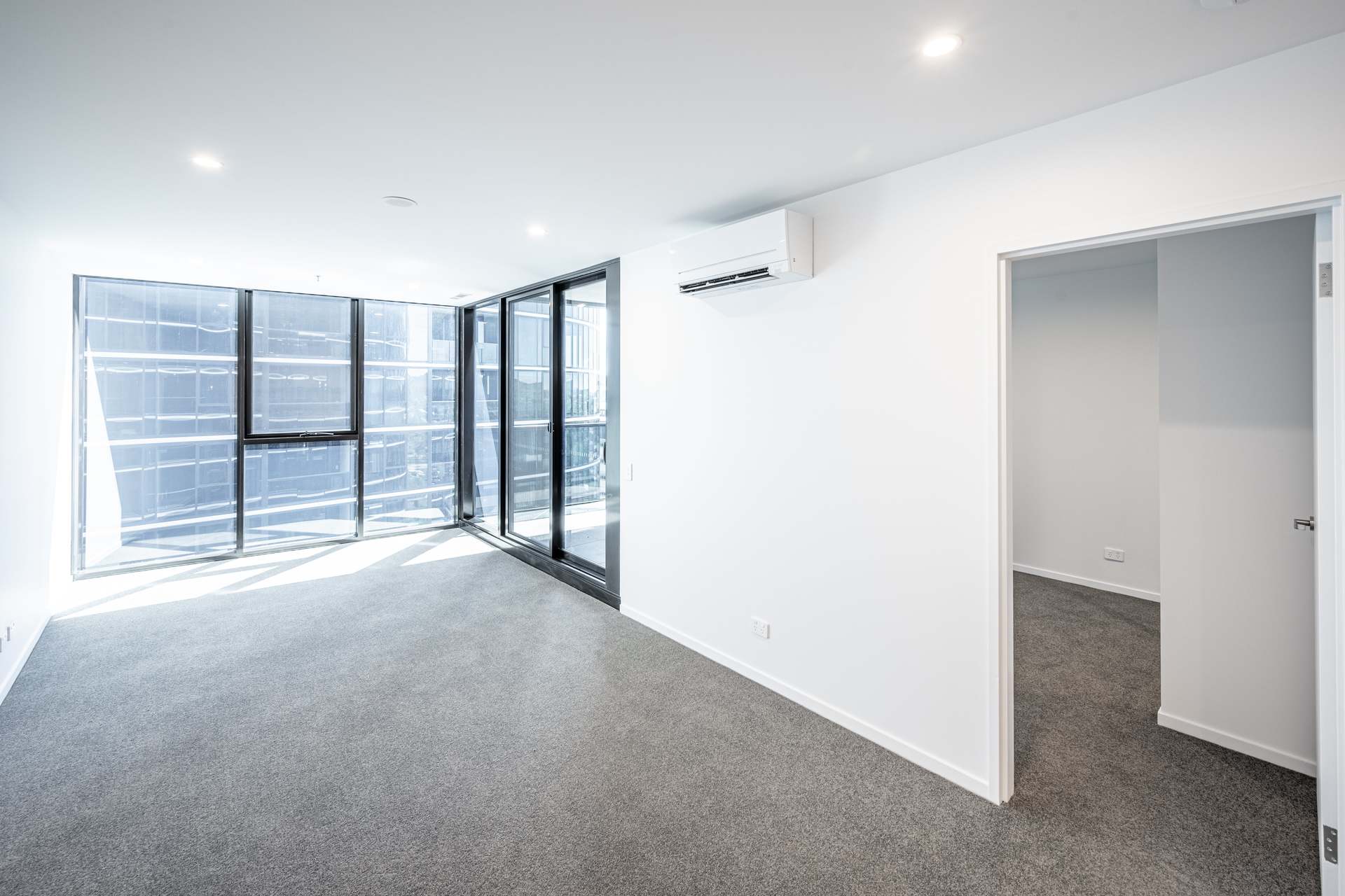 1402/15 Bowes Street, Phillip ACT 2606, Phillip - Thumbnail 4