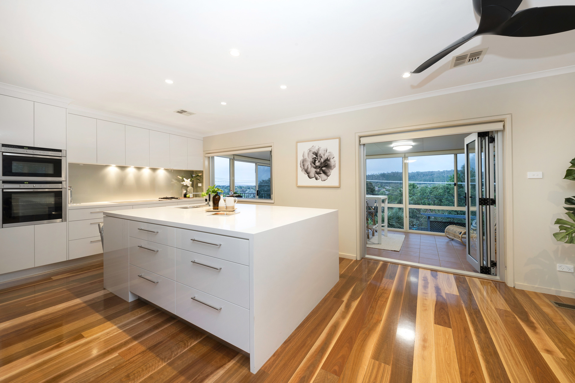 128 Hawkesbury Crescent, Farrer ACT 2607, Farrer - Thumbnail 5