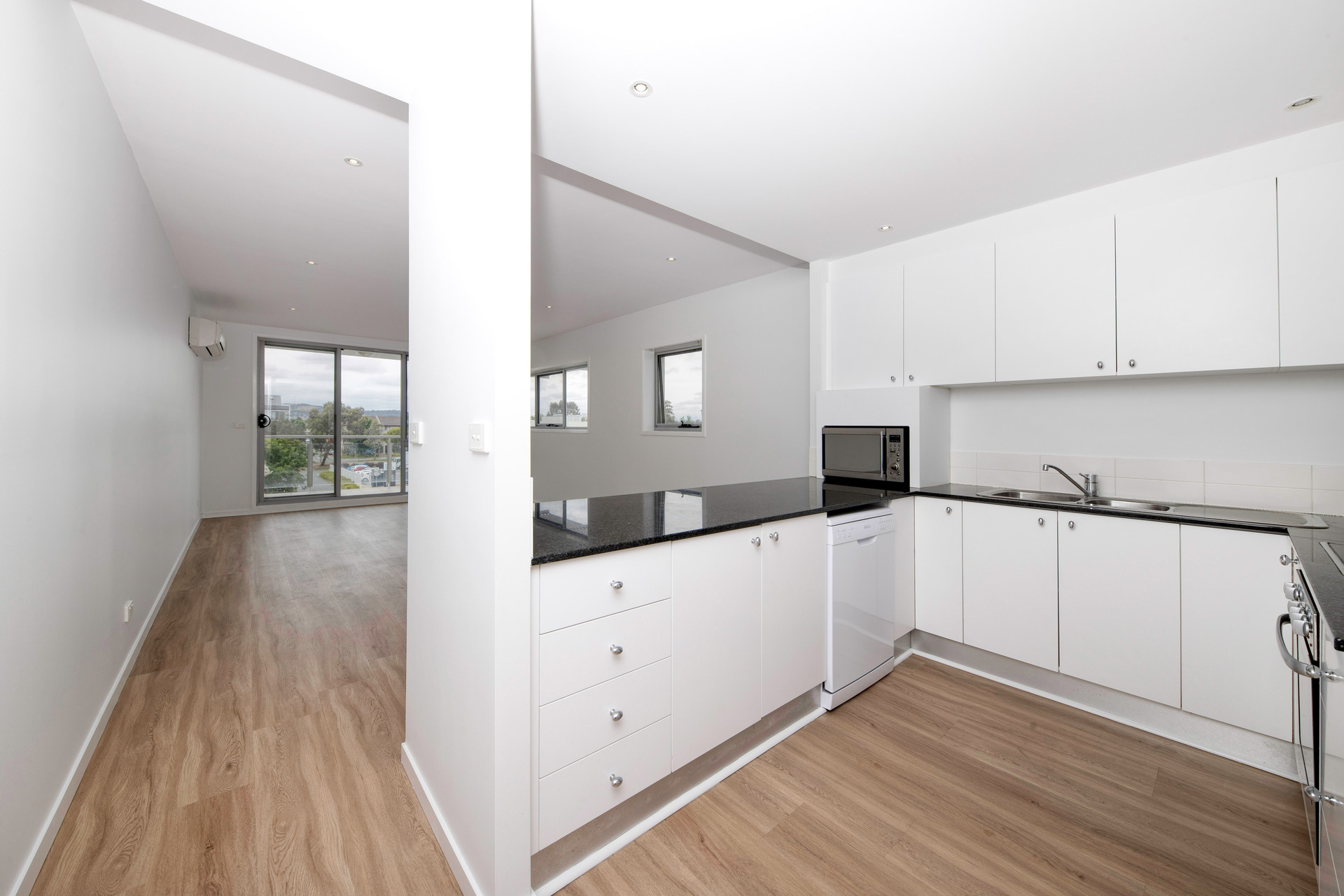 8/54 Ernest Cavanagh Street, Gungahlin ACT 2912, Gungahlin - Thumbnail 3