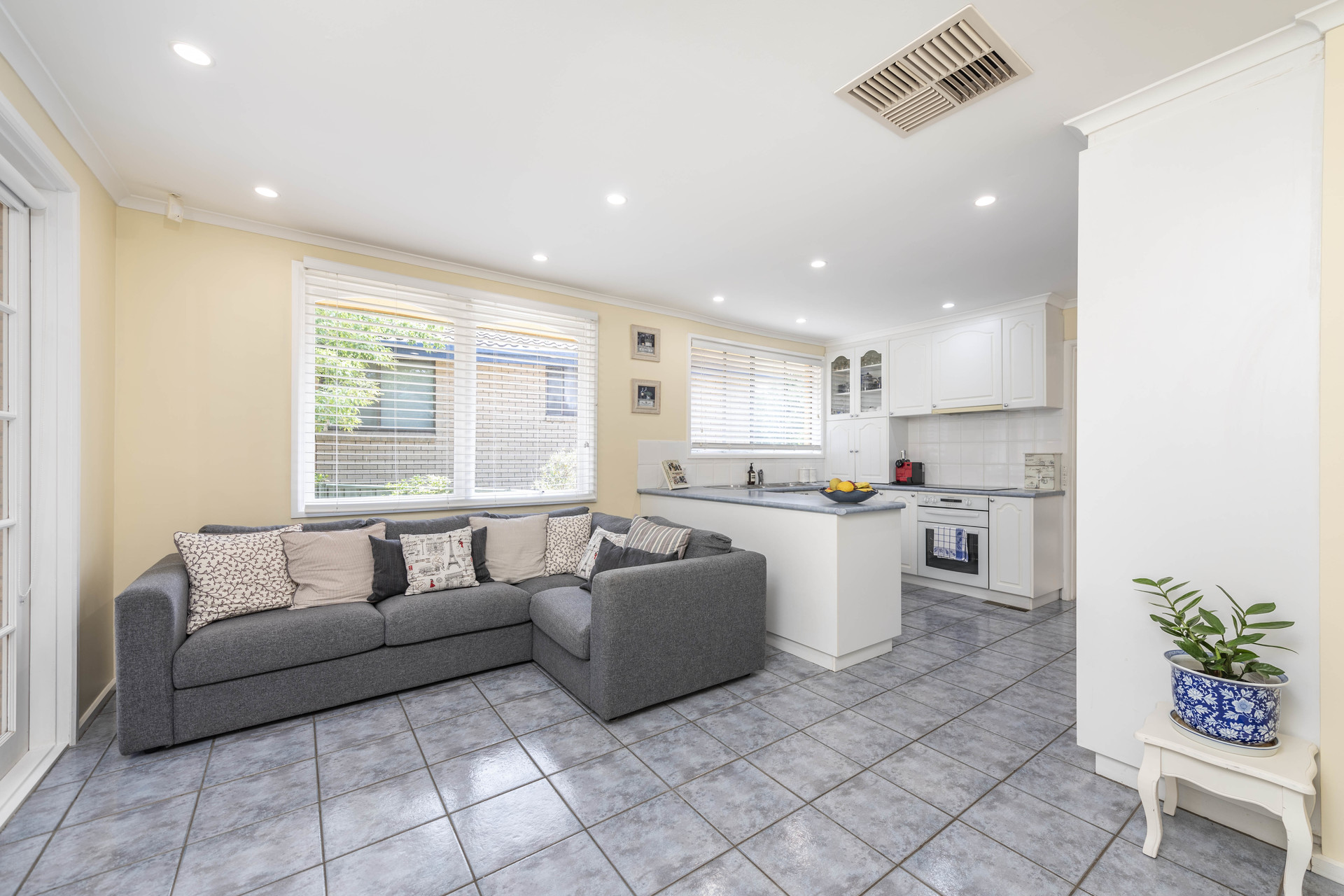 68 Namatjira Drive, Stirling ACT 2611, Stirling - Thumbnail 8