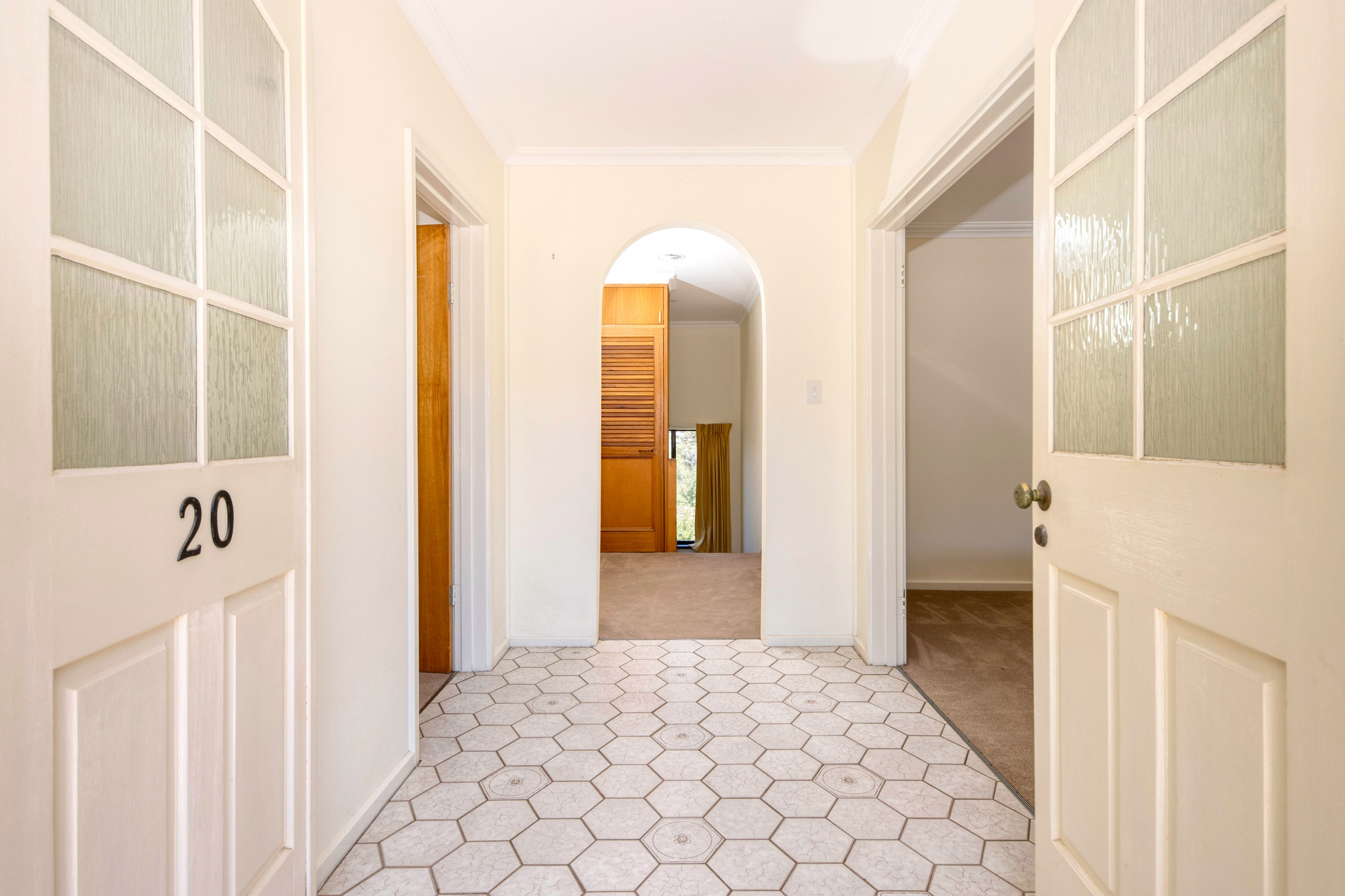 20 Roseworthy Crescent, Farrer ACT 2607, Farrer - Thumbnail 3