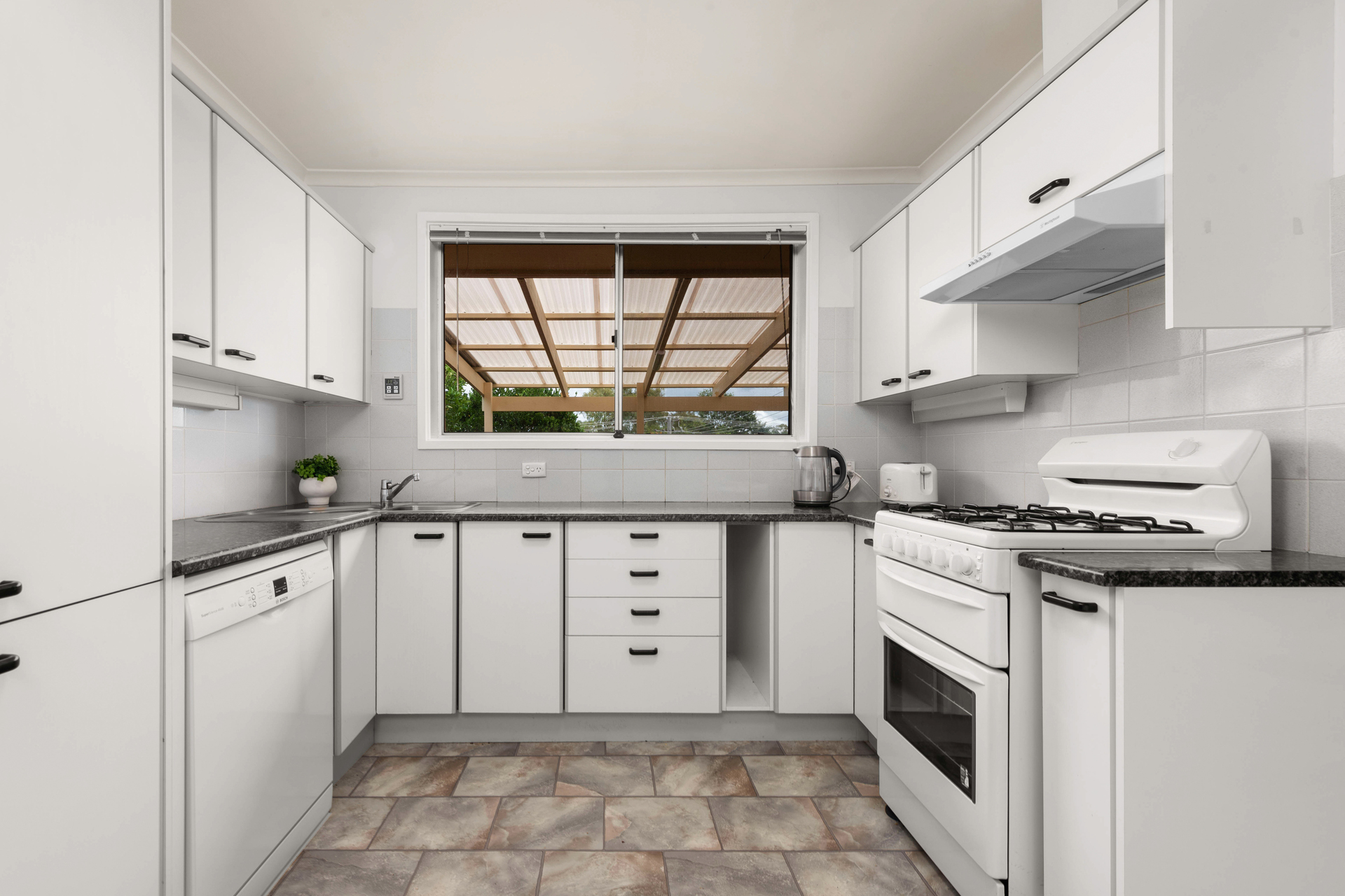 9 Broadbent Street, Scullin ACT 2614, Scullin - Thumbnail 8