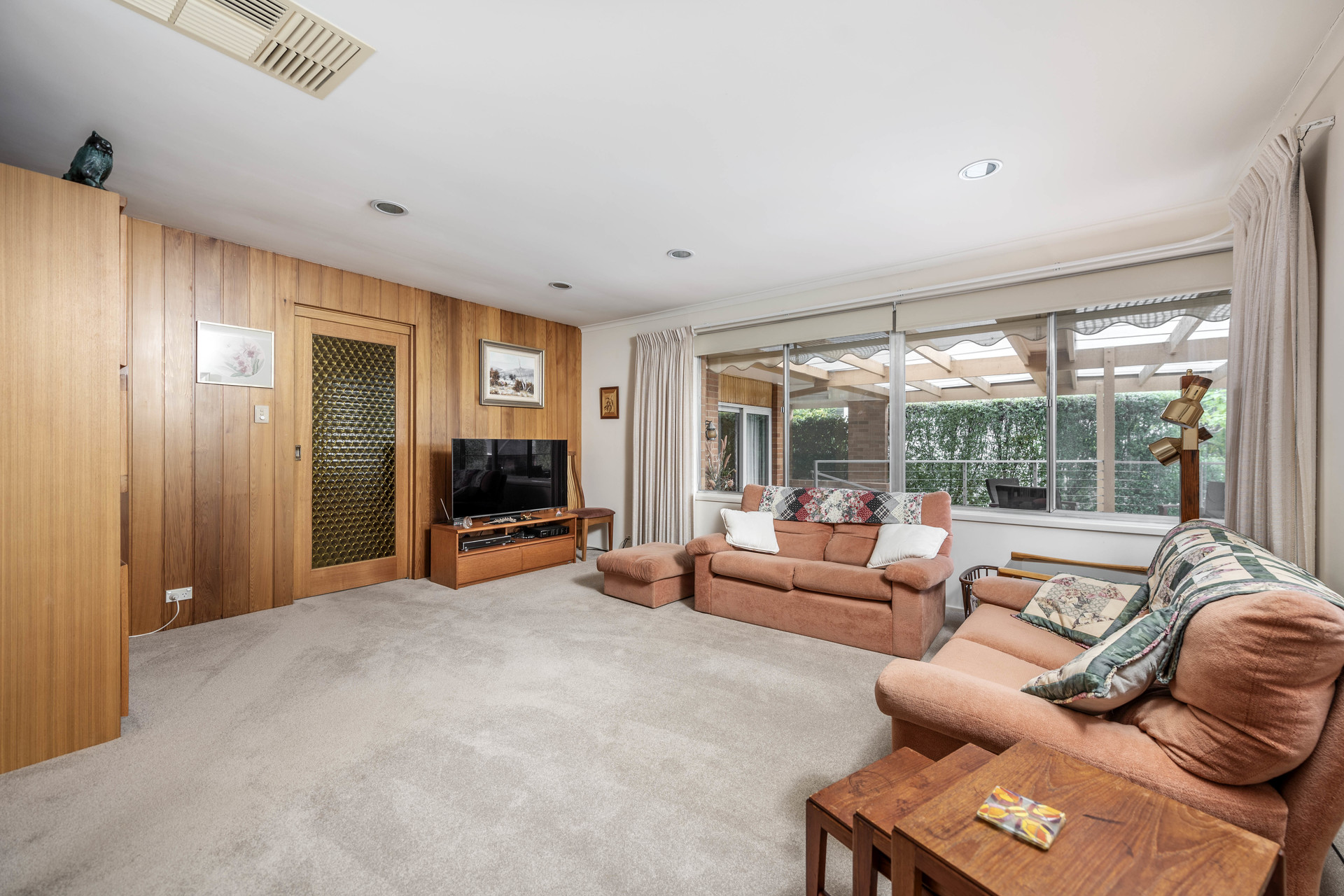 15 Glynn Street, Hughes ACT 2605, Hughes - Thumbnail 2