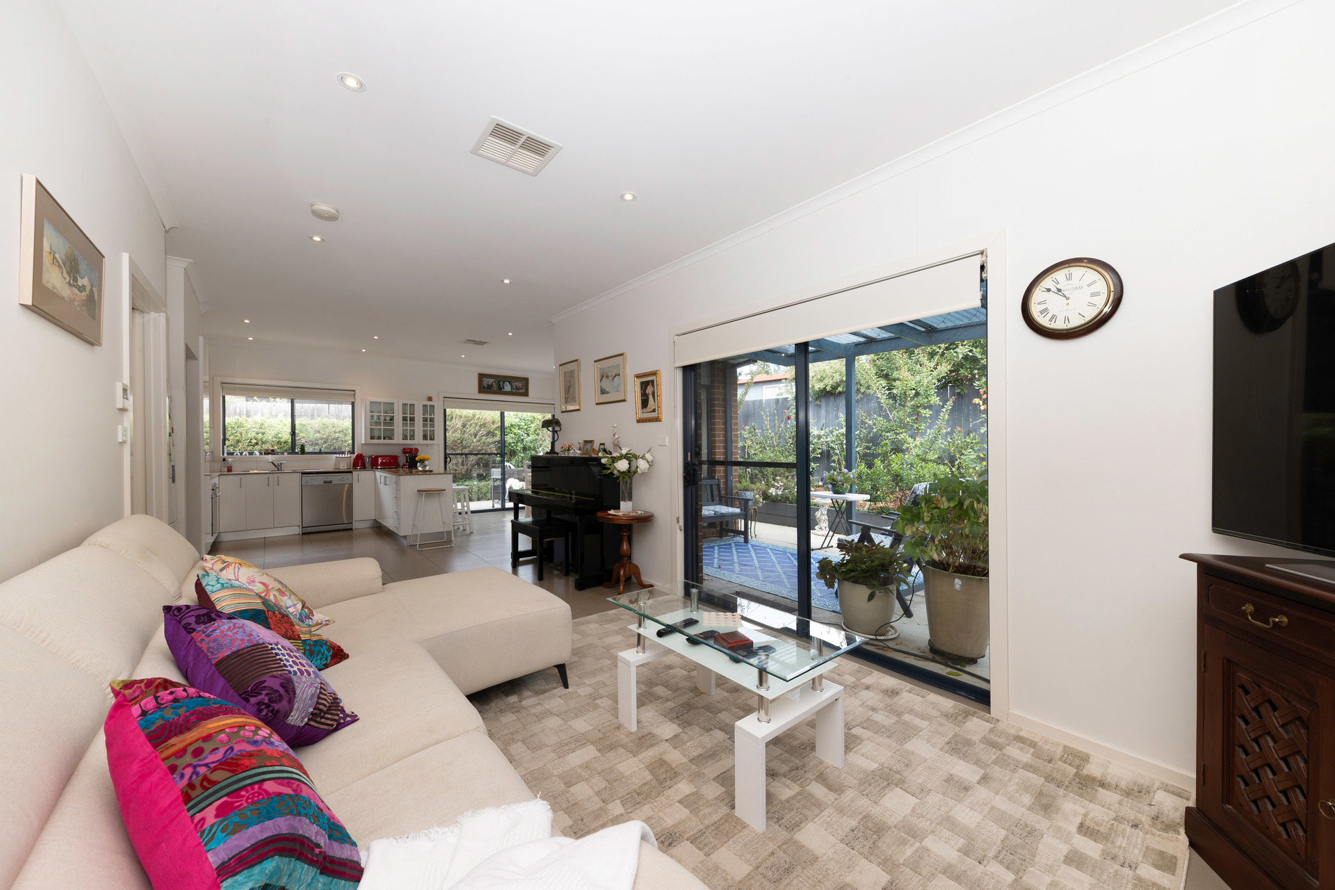 2/9 McNamara Street, Pearce ACT 2607, Pearce - Thumbnail 2