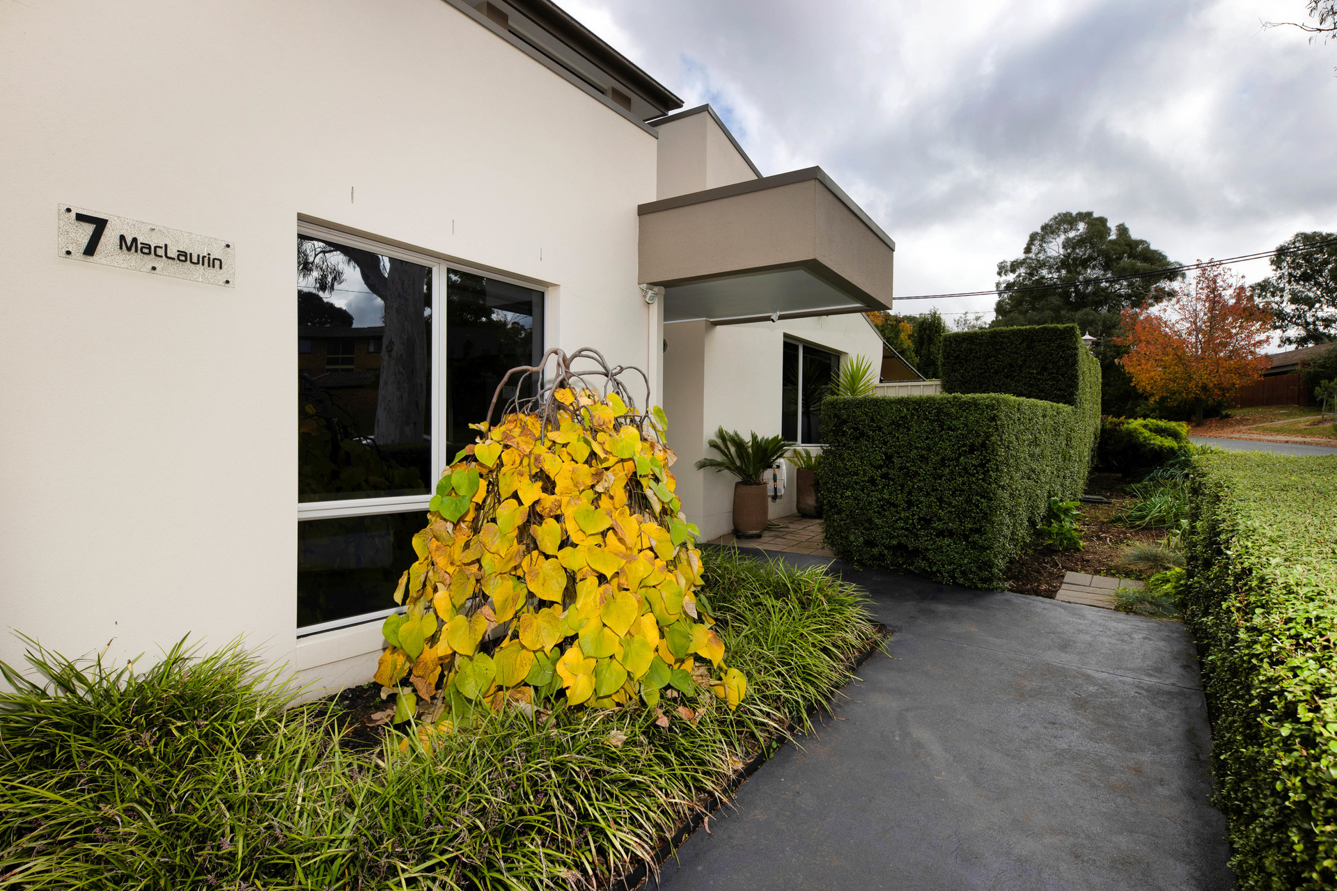 7 Maclaurin Crescent, Chifley ACT 2606, Chifley - Thumbnail 2
