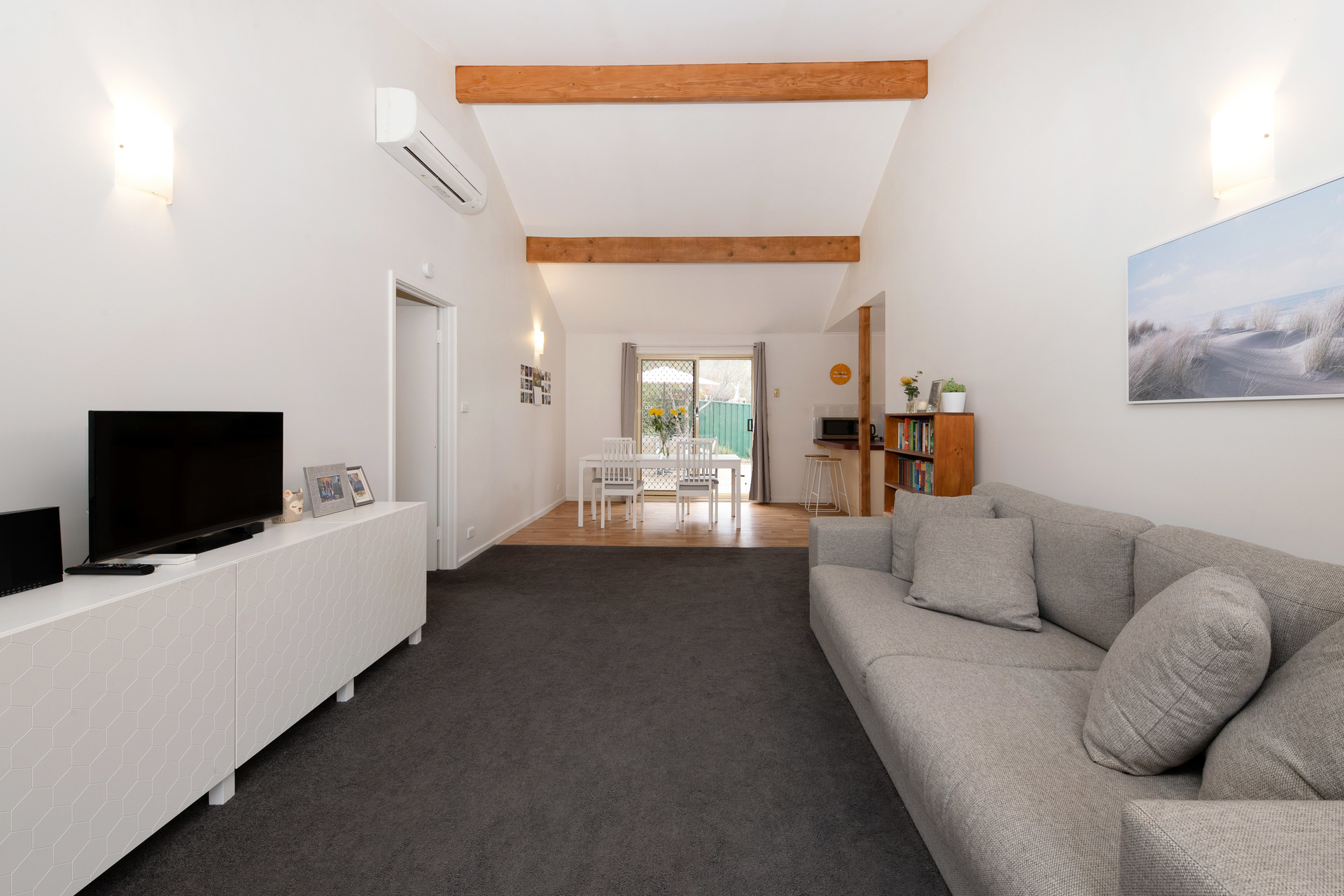 1/28 Ringrose Crescent, Isaacs ACT 2607, Isaacs - Thumbnail 2