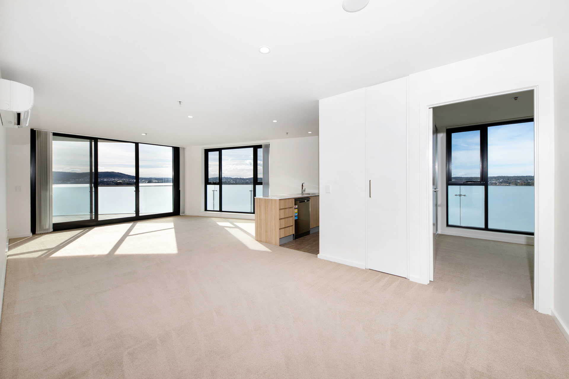 102/1 Anthony Rolfe Avenue, Gungahlin ACT 2912, Gungahlin - Thumbnail 2