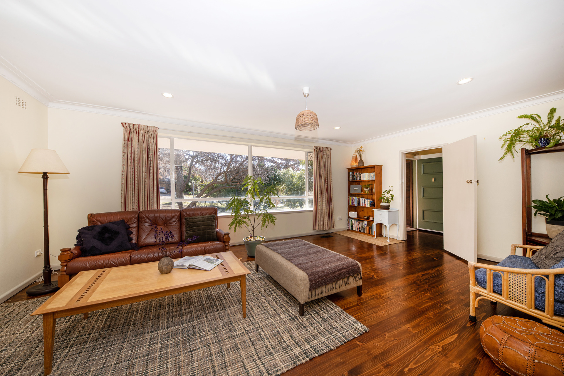 37 Carnegie Crescent, Narrabundah ACT 2604, Narrabundah - Thumbnail 3