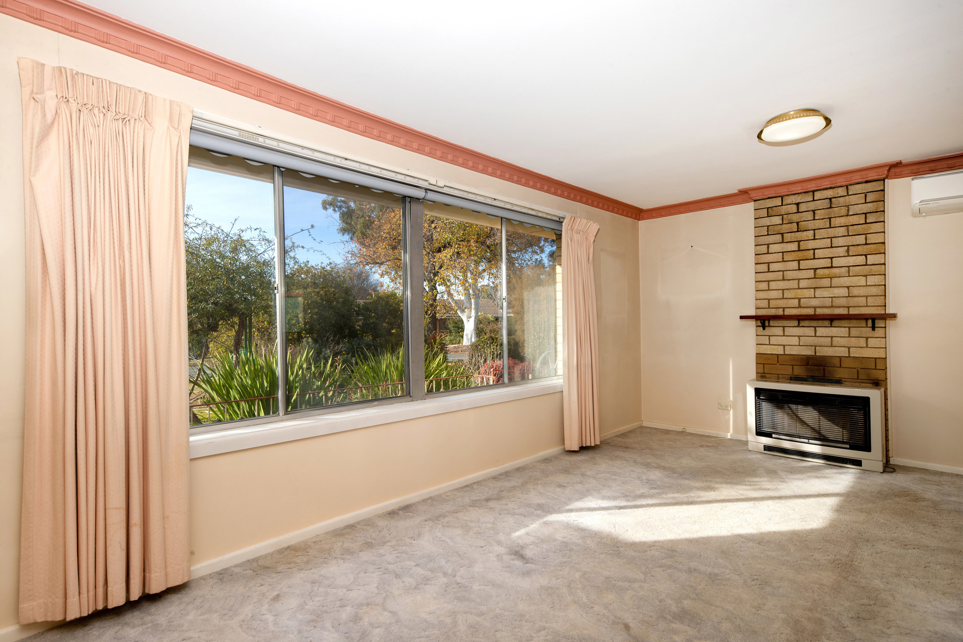97 Carruthers Street, Curtin ACT 2605, Curtin - Thumbnail 2