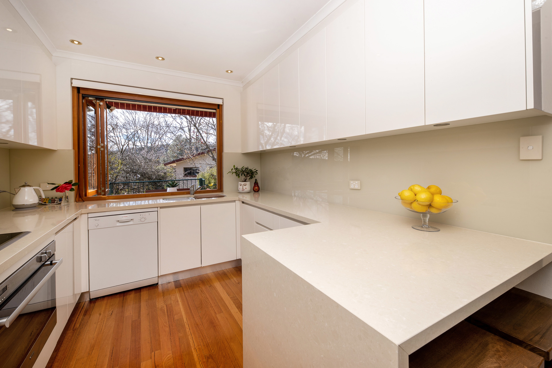 98 Hawkesbury Crescent, Farrer ACT 2607, Farrer - Thumbnail 6