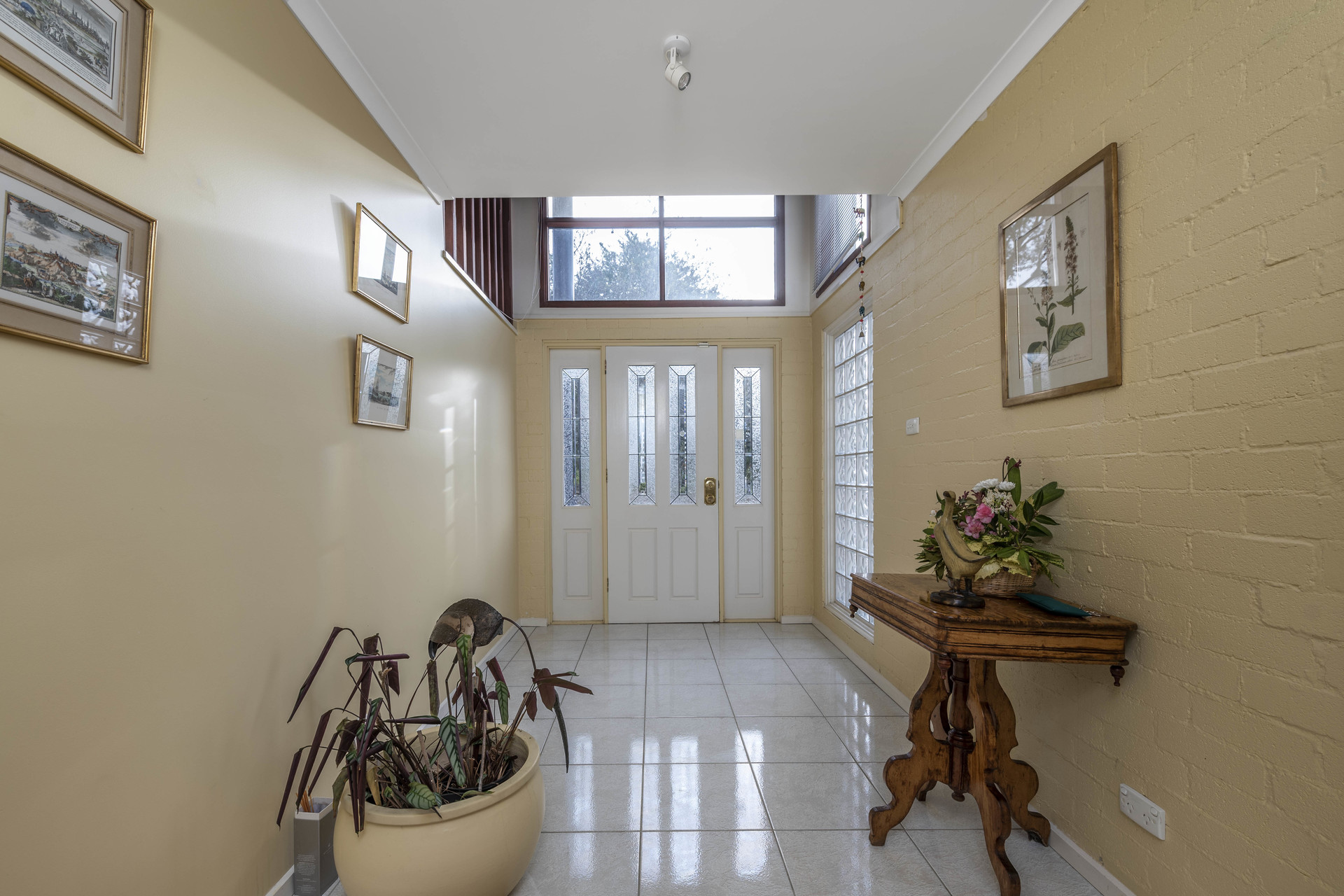 11 Parkhill Street, Pearce ACT 2607, Pearce - Thumbnail 2