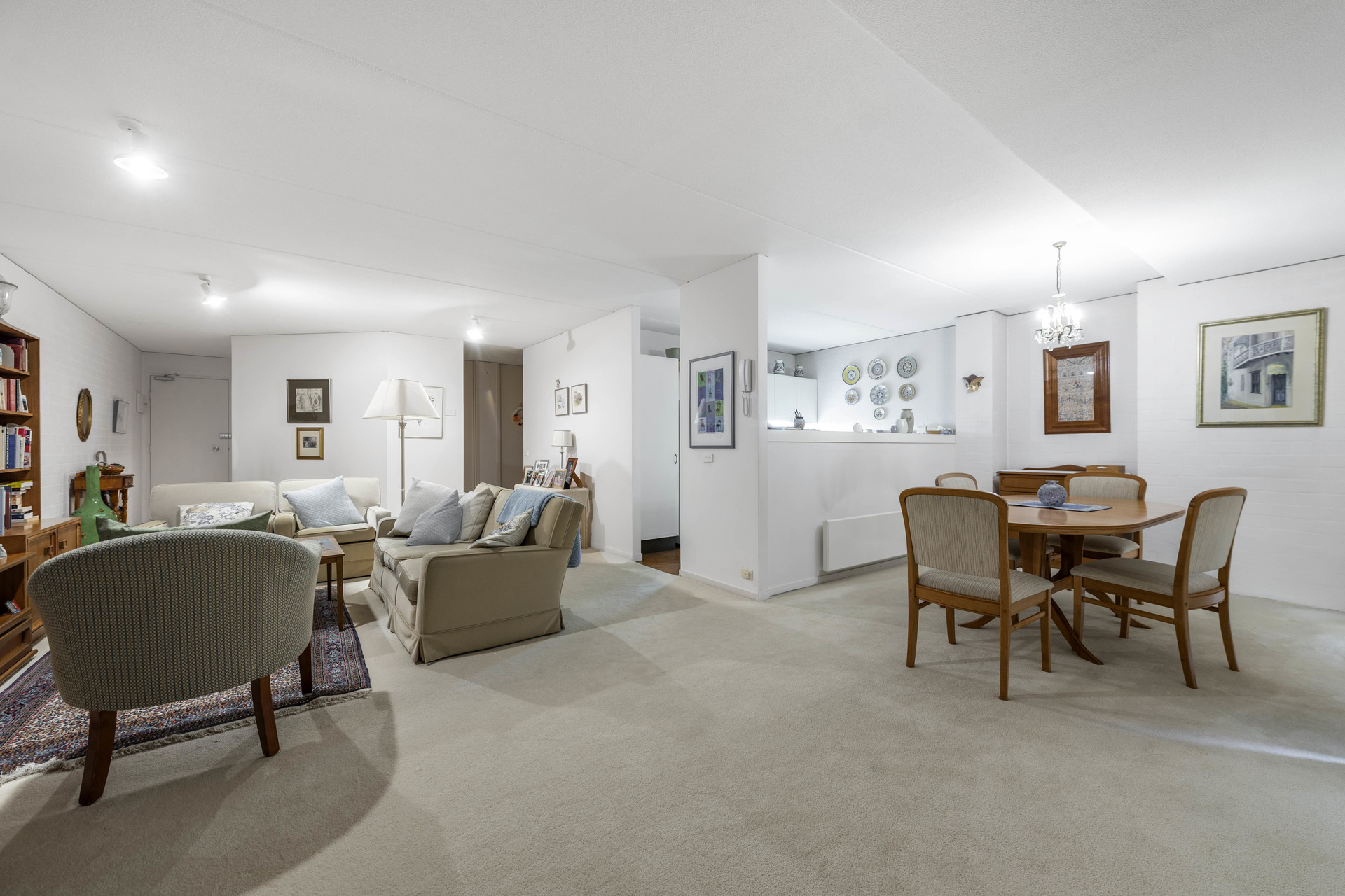 1/18 Currie Crescent, Kingston ACT 2604, Kingston - Thumbnail 2