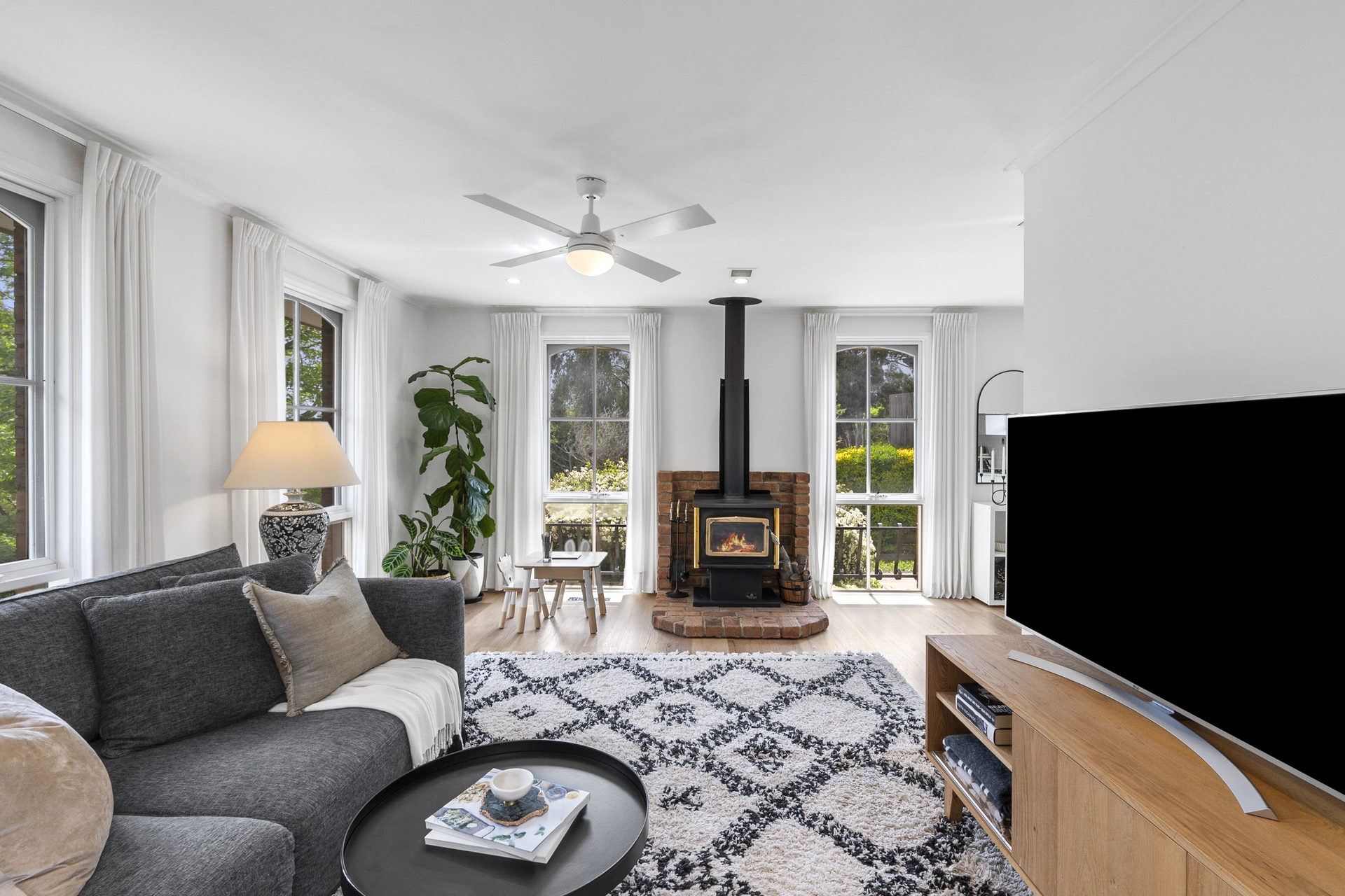18 Cuthbert Circuit, Wanniassa ACT 2903, Wanniassa - Thumbnail 7