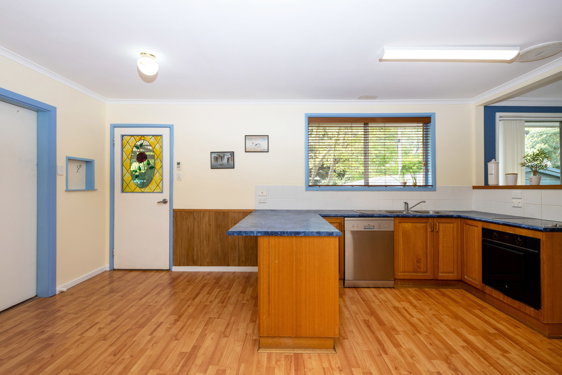73 Blackwood Terrace, Holder ACT 2611, Holder - Thumbnail 4