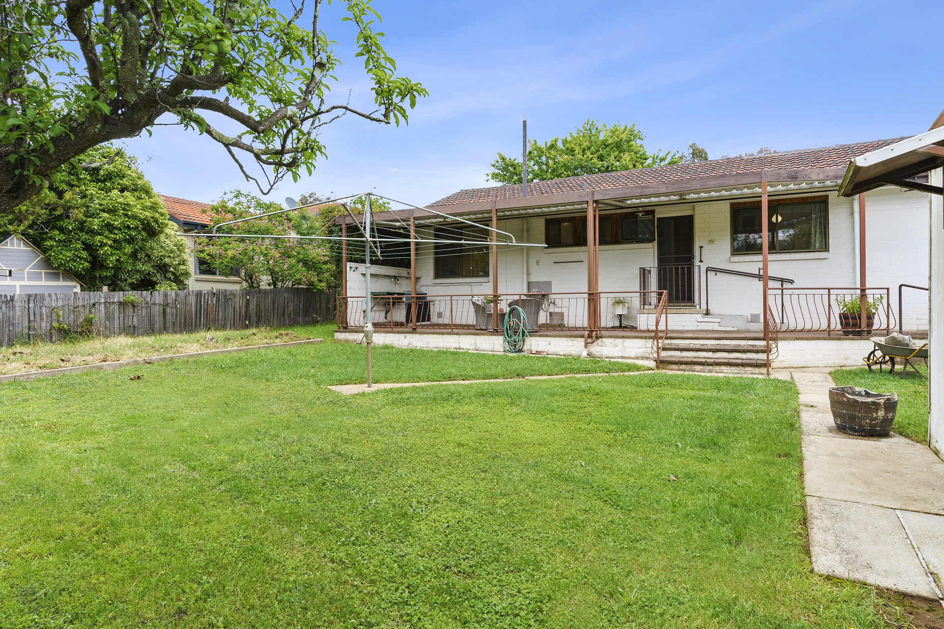47 Theodore Street, Curtin ACT 2605, Curtin - Thumbnail 2