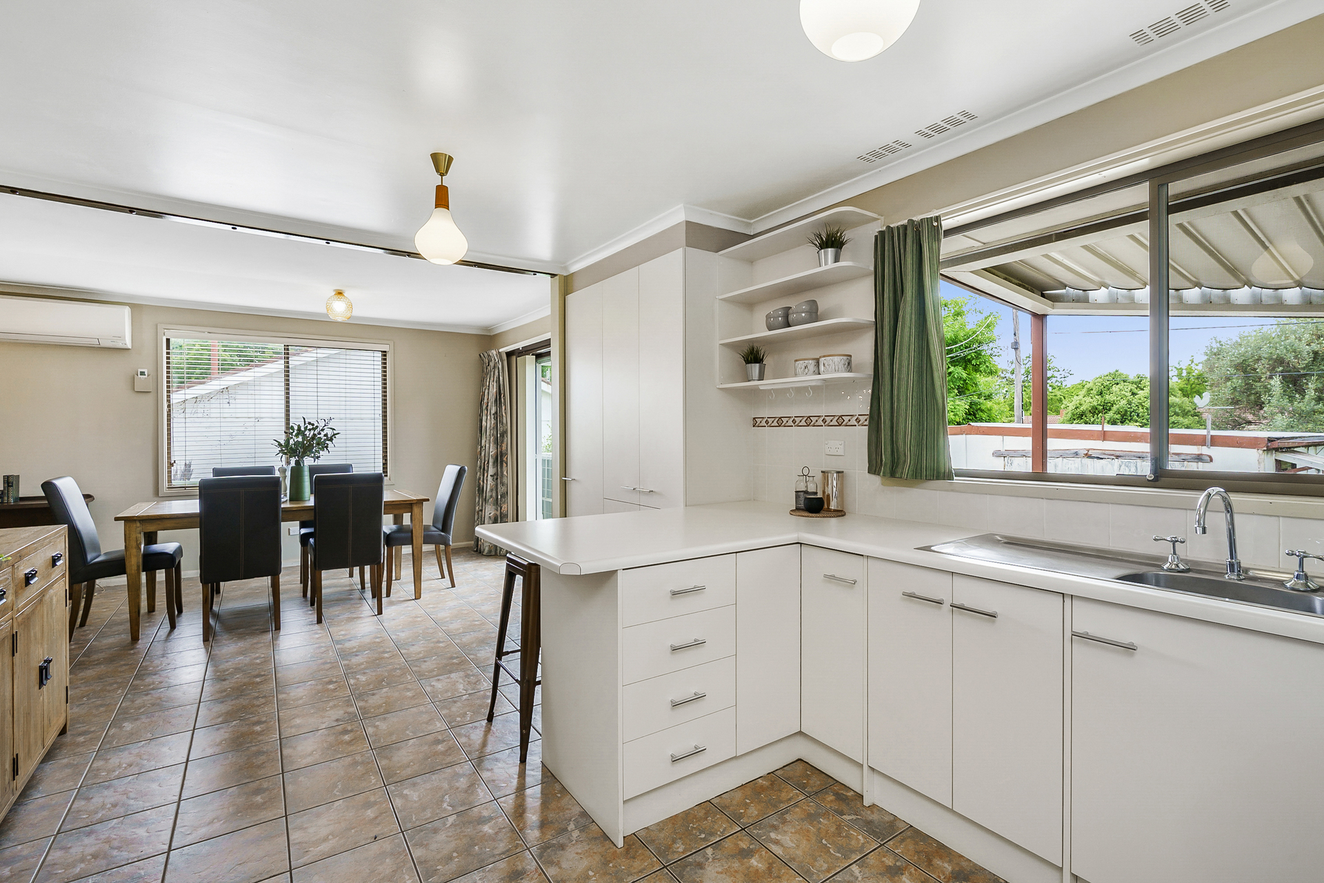 47 Theodore Street, Curtin ACT 2605, Curtin - Thumbnail 7