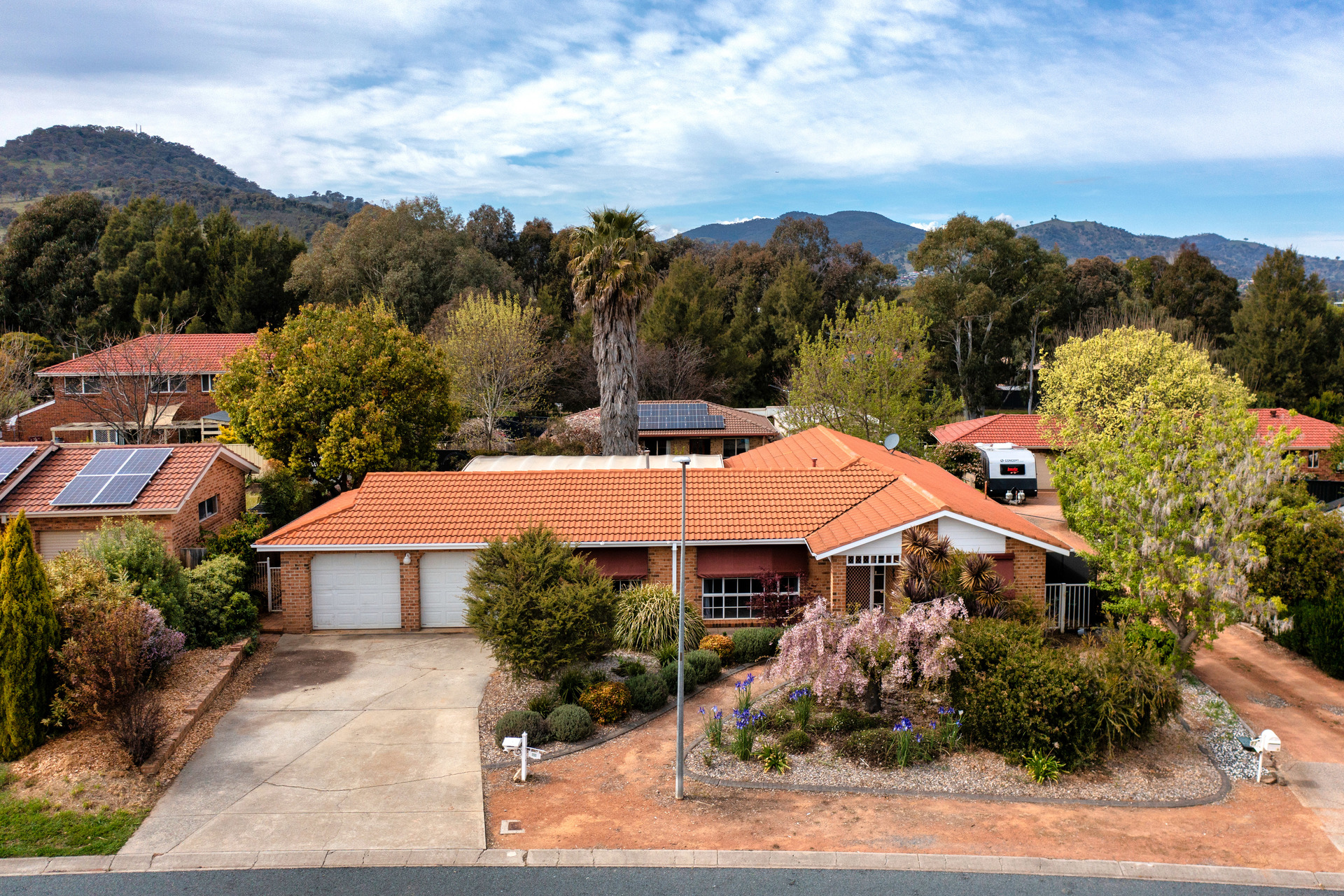 25 Fred Lane Crescent, Gordon ACT 2906, Gordon - Thumbnail 2