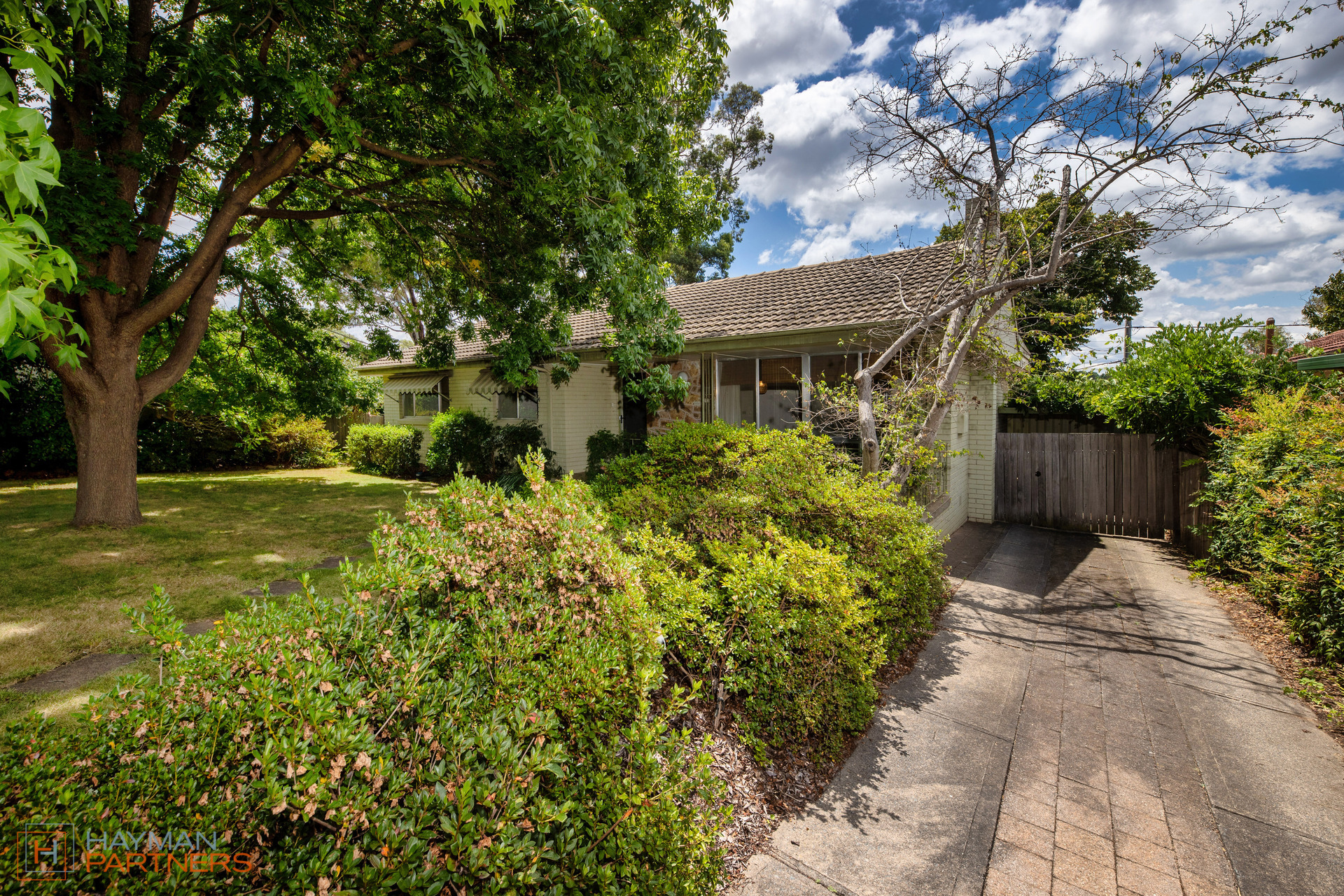 6 Gregson Place, Curtin ACT 2605, Curtin - Thumbnail 2