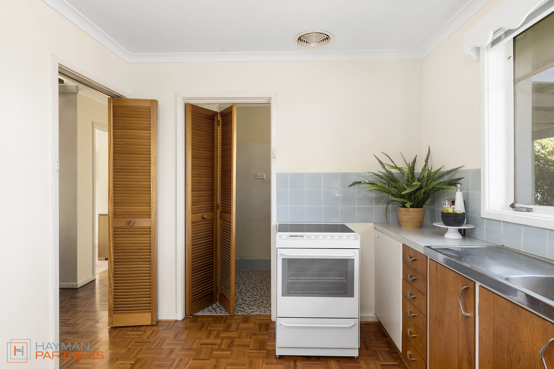 7 Flanagan Street, Garran ACT 2605, Garran - Thumbnail 6