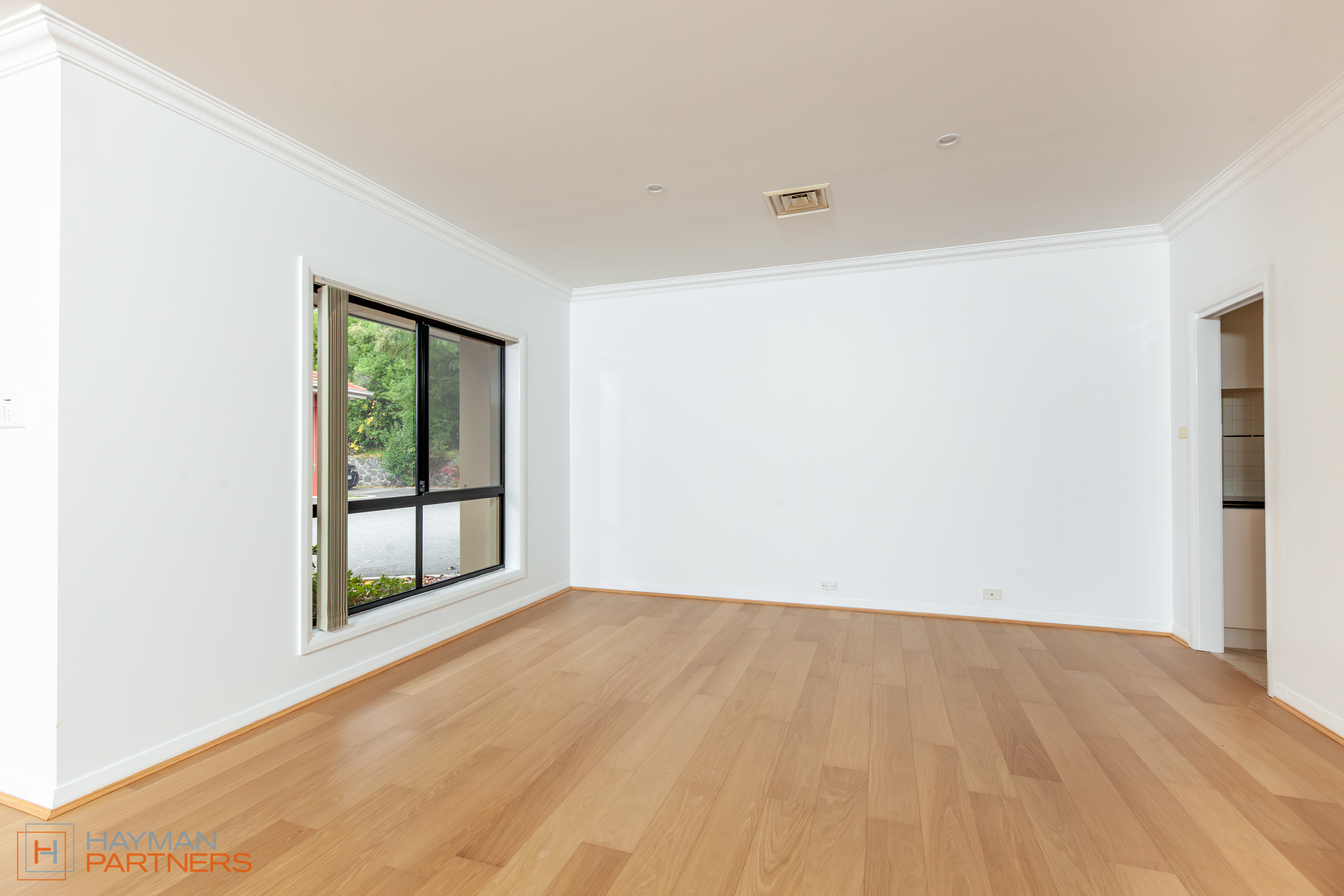 8 Esson Place, Garran ACT 2605, Garran - Thumbnail 3