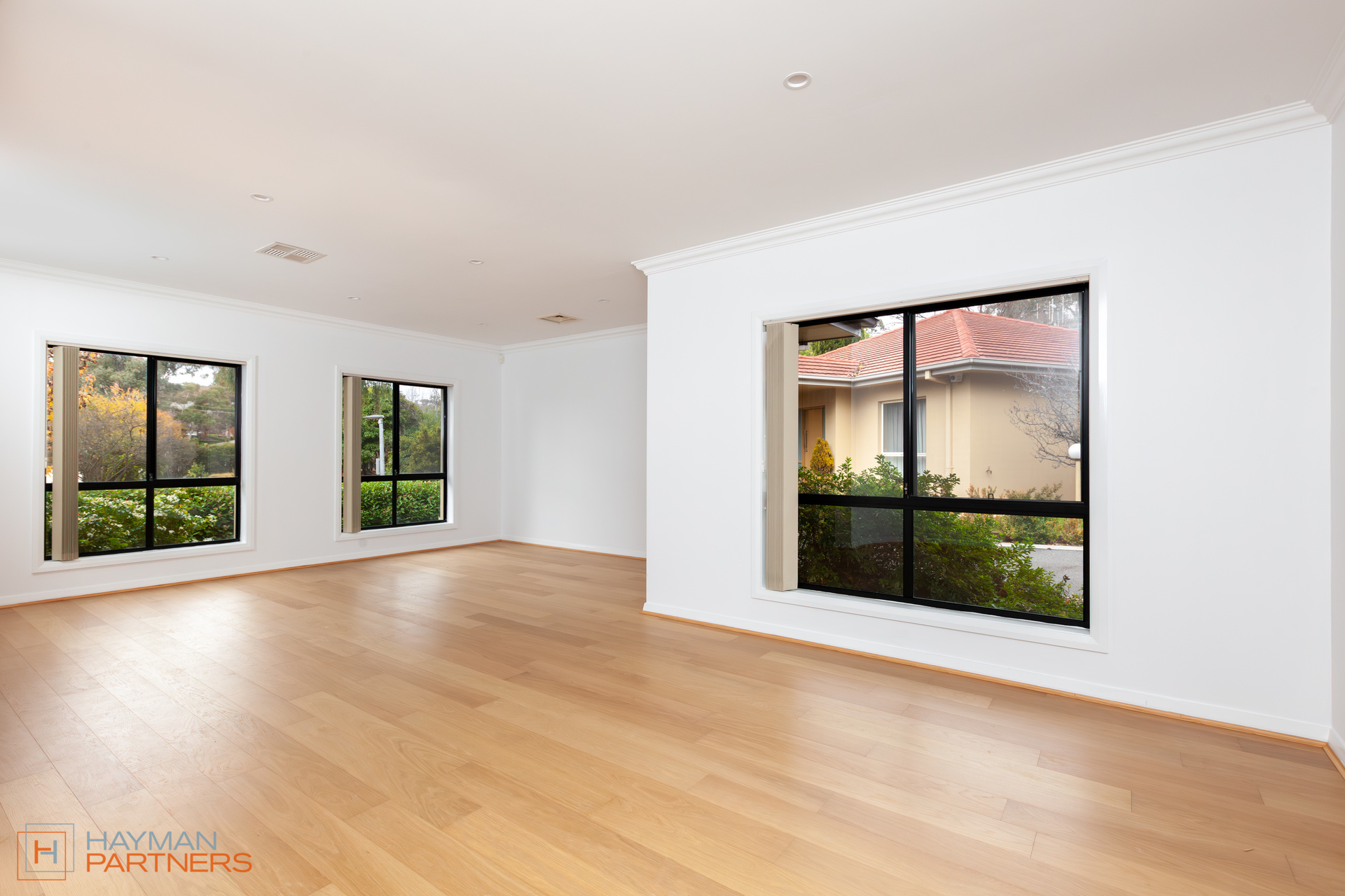 8 Esson Place, Garran ACT 2605, Garran - Thumbnail 4