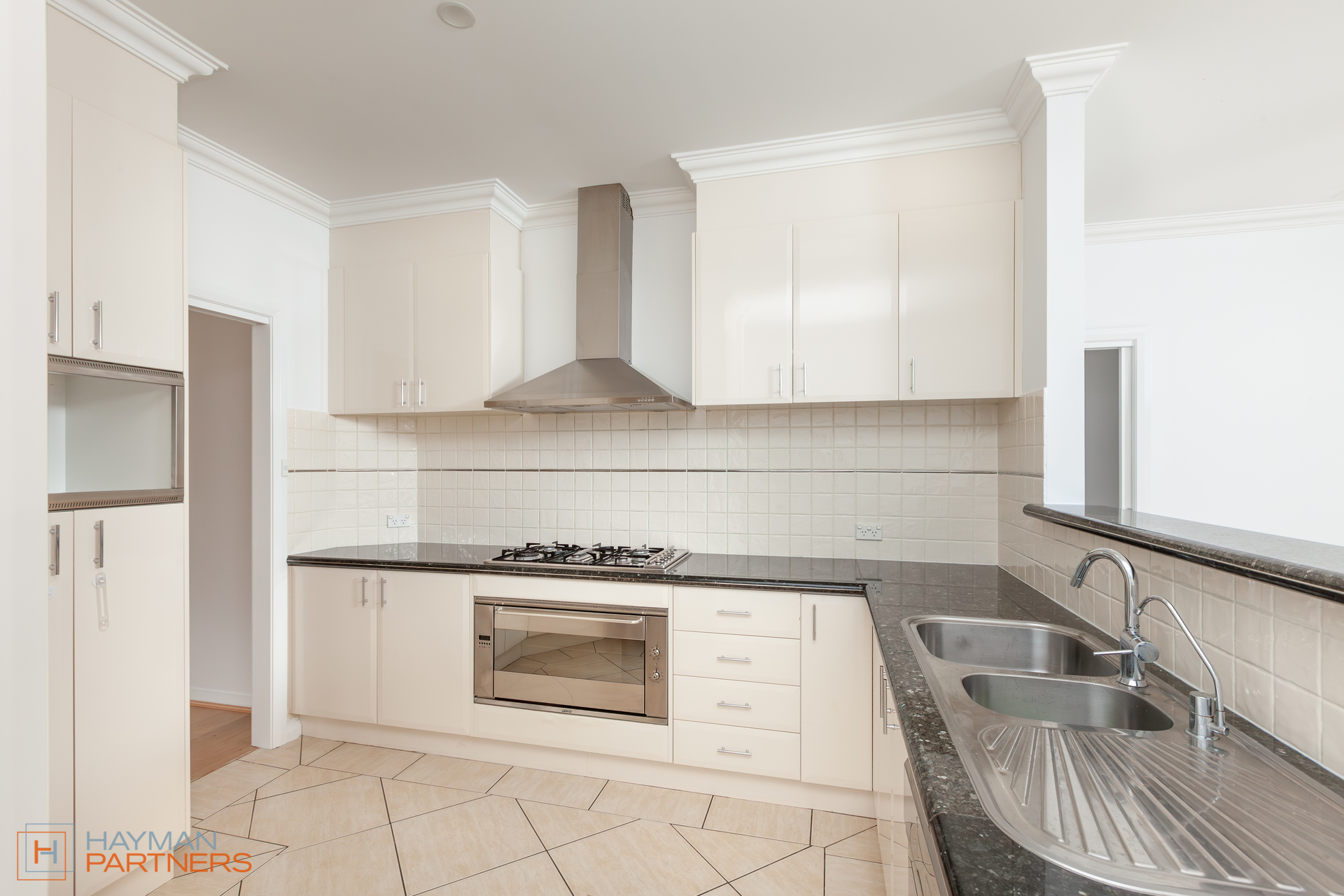 8 Esson Place, Garran ACT 2605, Garran - Thumbnail 6