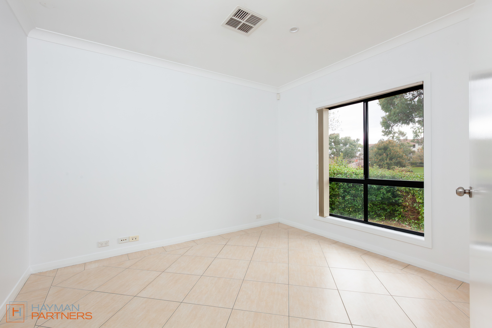 8 Esson Place, Garran ACT 2605, Garran - Thumbnail 8