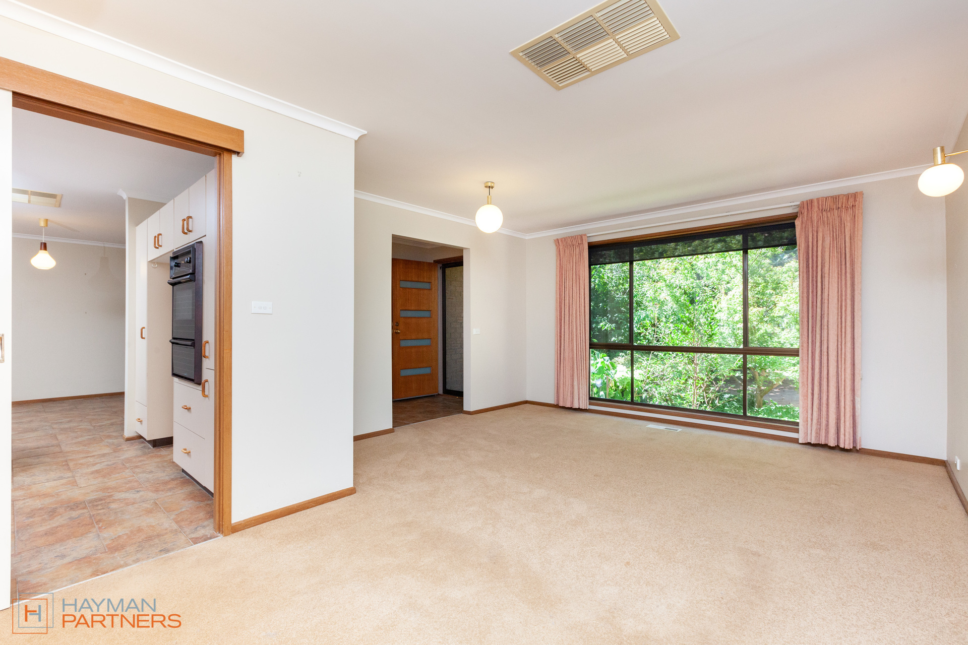 6 Esk Place, Lyons ACT 2606, Lyons - Thumbnail 2