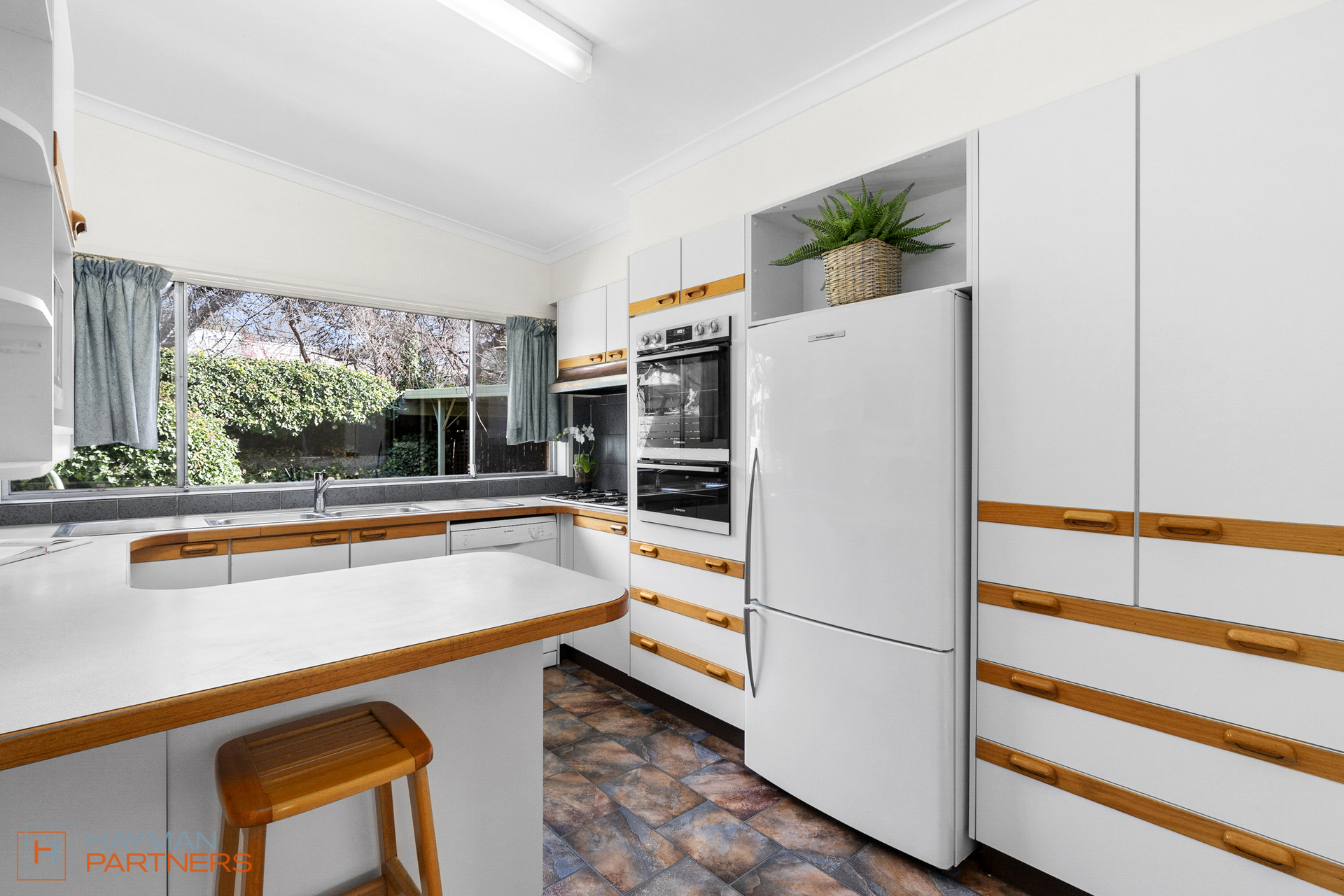12 Douglas Place, Curtin ACT 2605, Curtin - Thumbnail 5