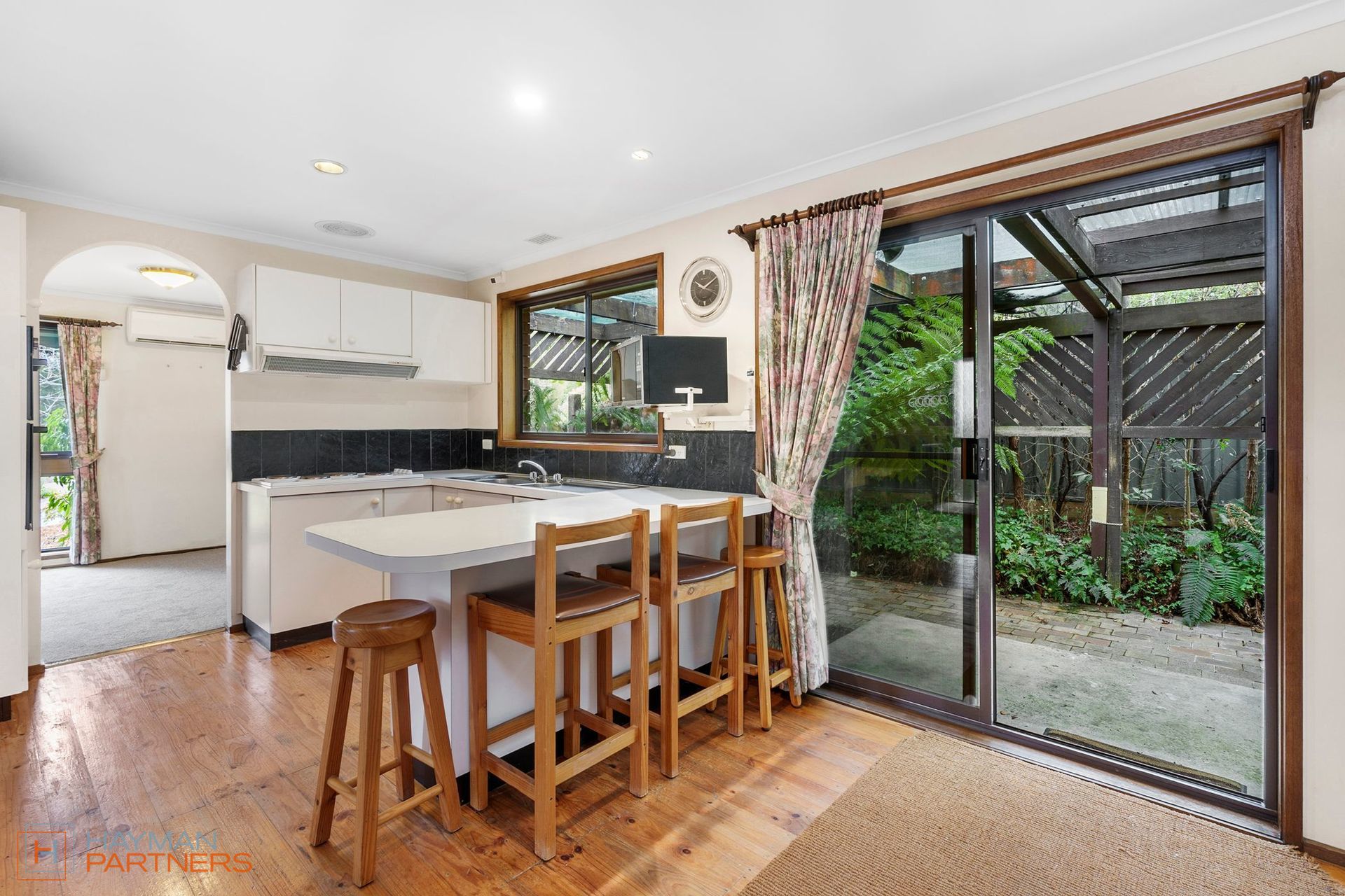 17 Brownsmith Crescent, Kambah ACT 2902, Kambah - Thumbnail 7