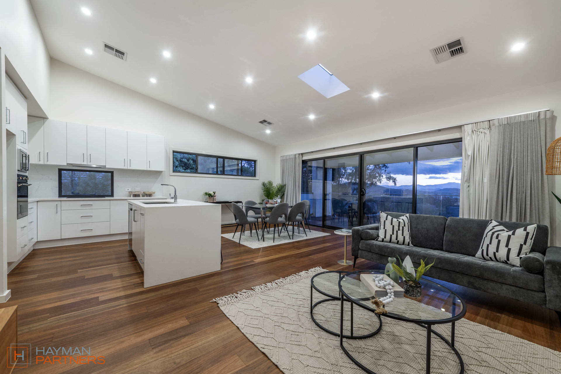 15B Curlewis Crescent, Garran ACT 2605, Garran - Thumbnail 4