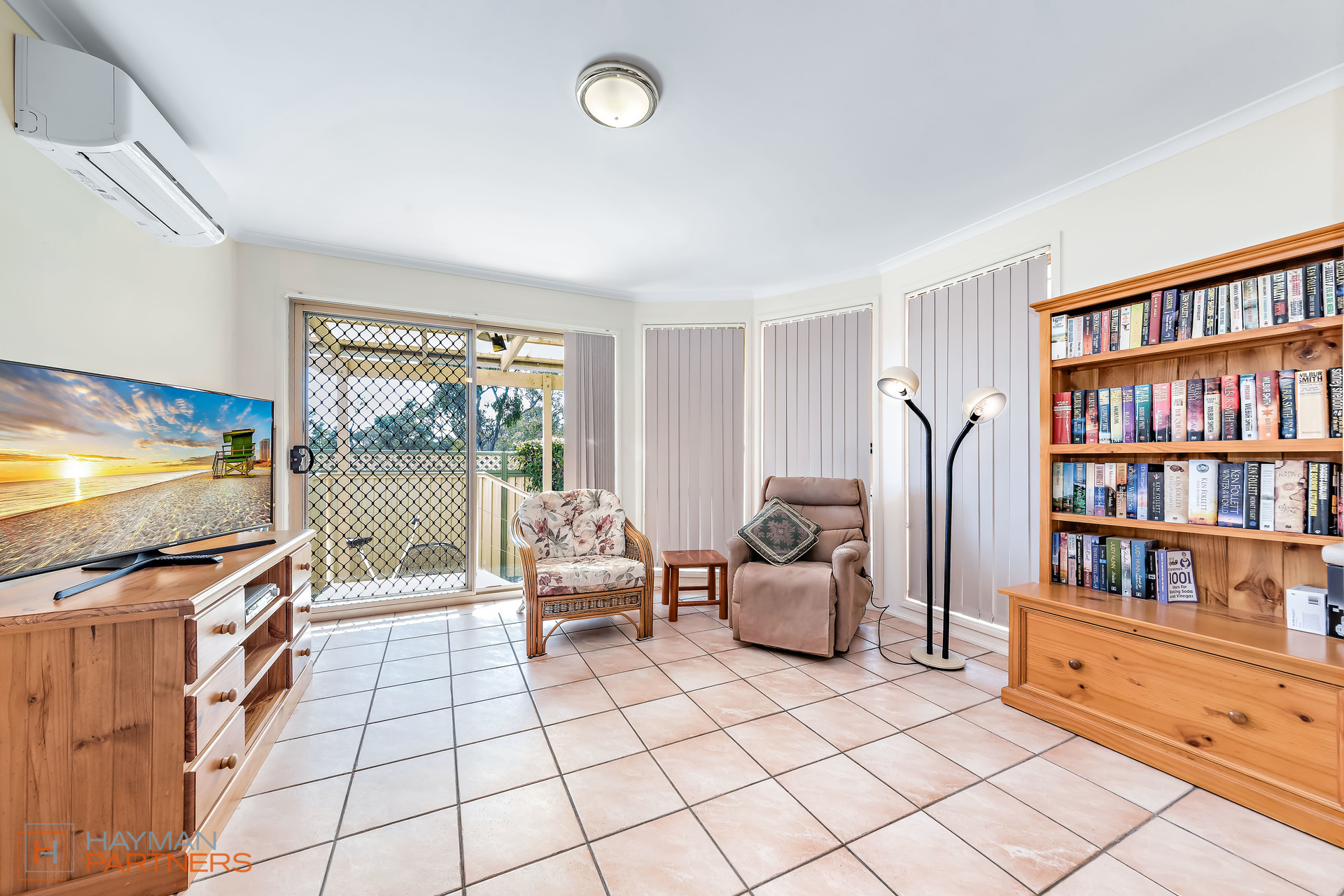 9 Dent Place, Conder ACT 2906, Conder - Thumbnail 2
