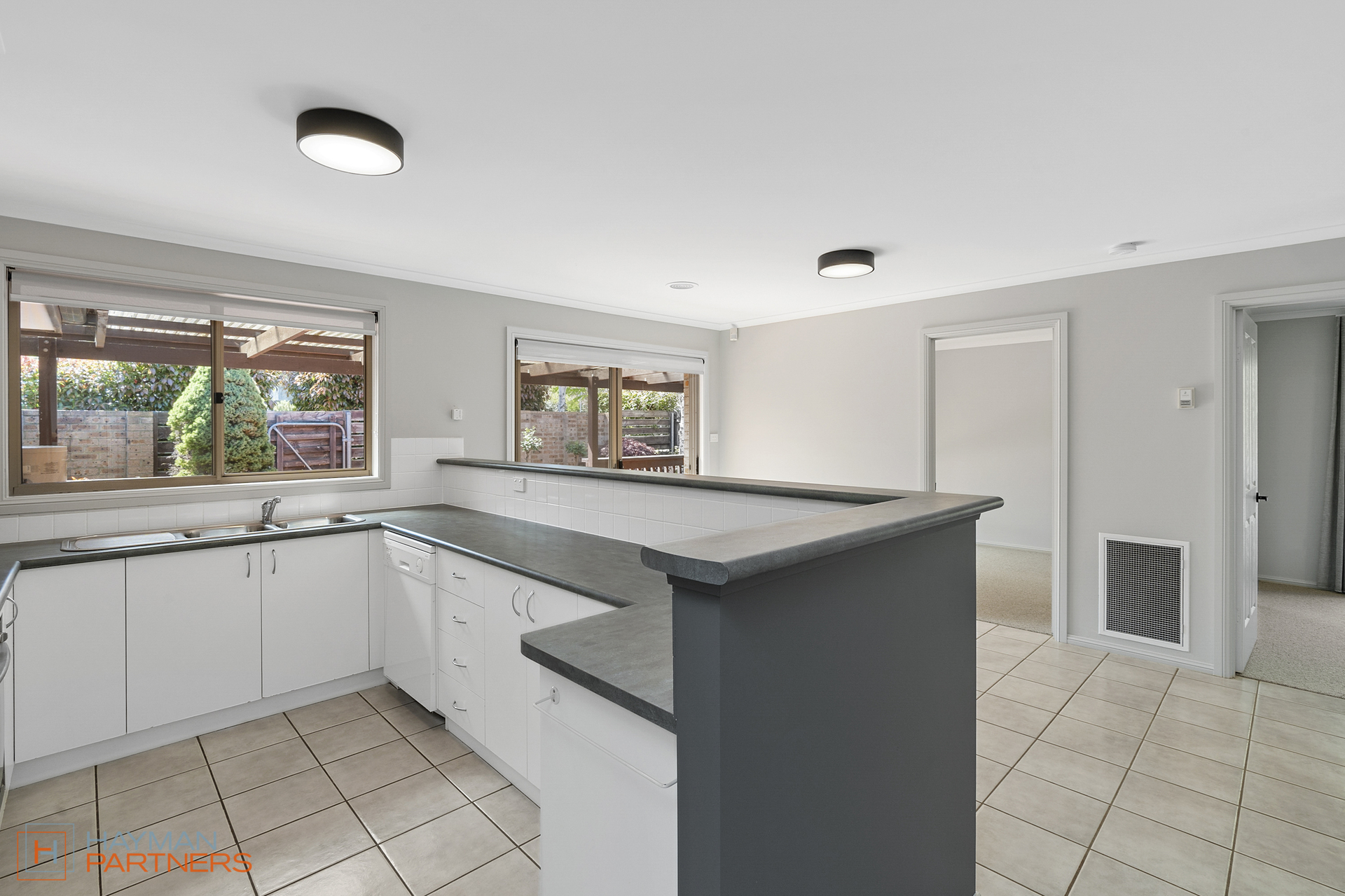61/67 Barraclough Crescent, Monash ACT 2904, Monash - Thumbnail 5