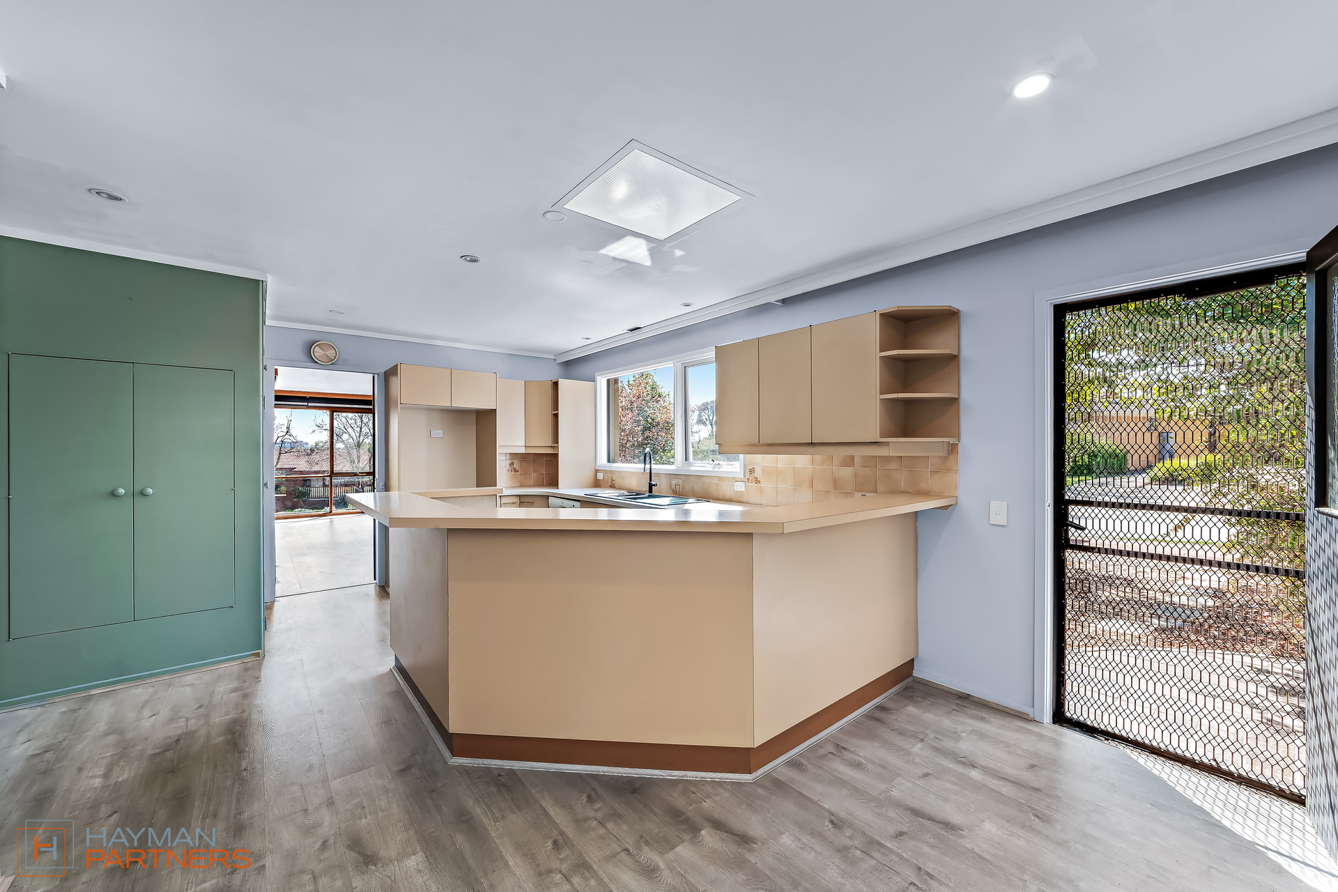 2 Winton Place, Holder ACT 2611, Holder - Thumbnail 4