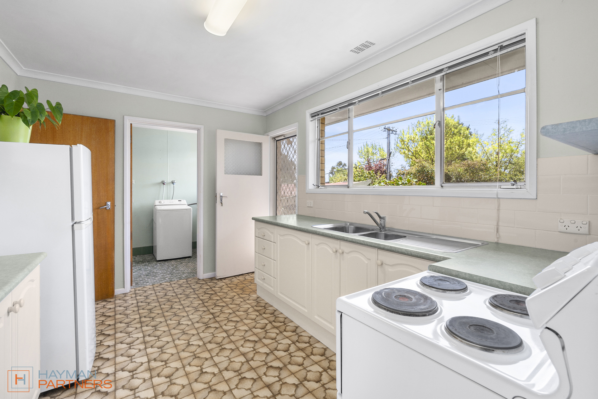 9 Leake Place, Curtin ACT 2605, Curtin - Thumbnail 5