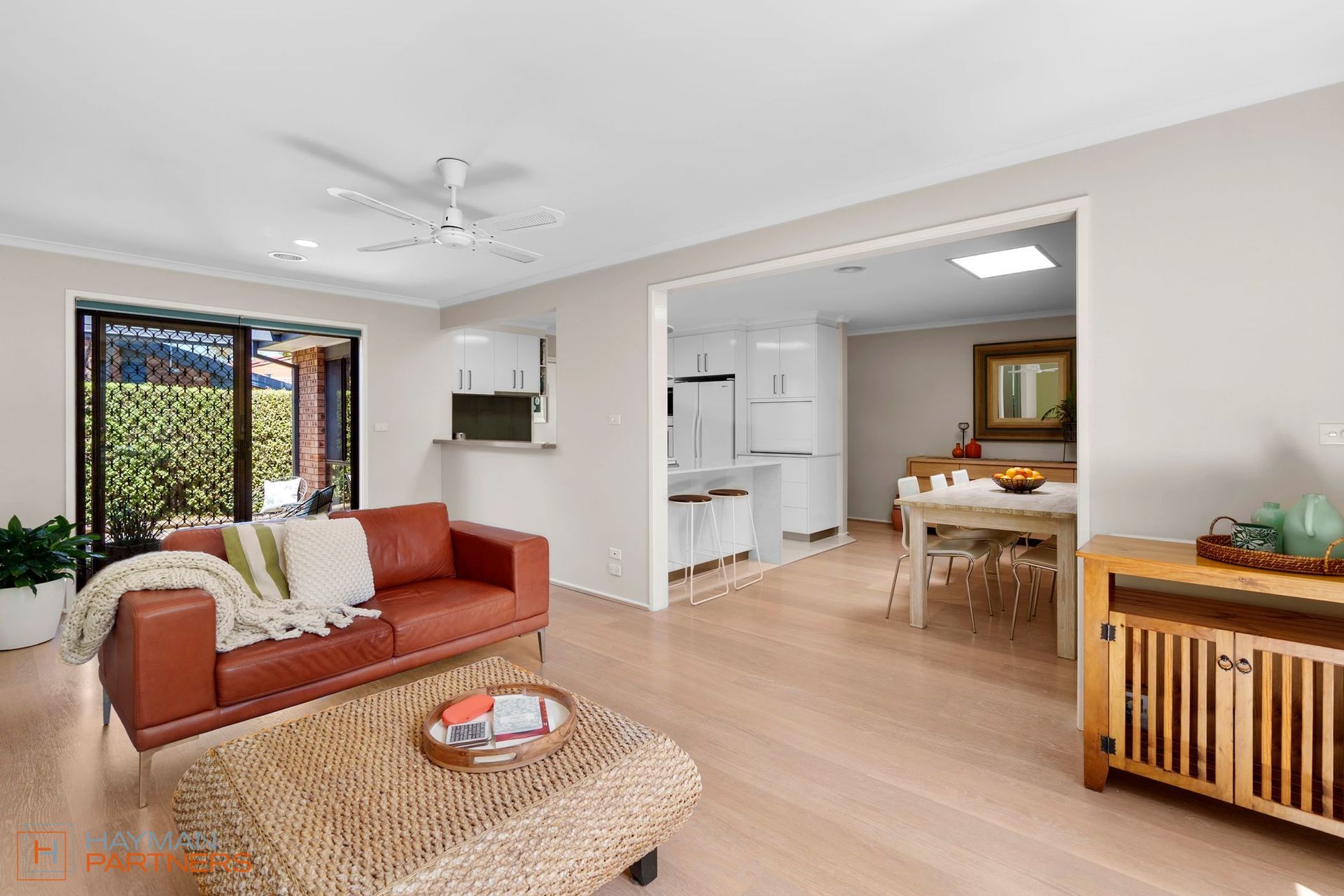 8 Payne Place, Fadden ACT 2904, Fadden - Thumbnail 4